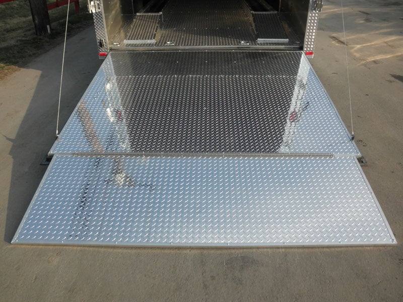 Enclosed Trailer 8.5′ X 24′ White – Cargo Bike Car Hauler Storage - Image 12