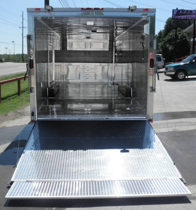 Enclosed Trailer 8.5’x26′ Red – Motorcycle Car Bike Hauler Storage - Image 8