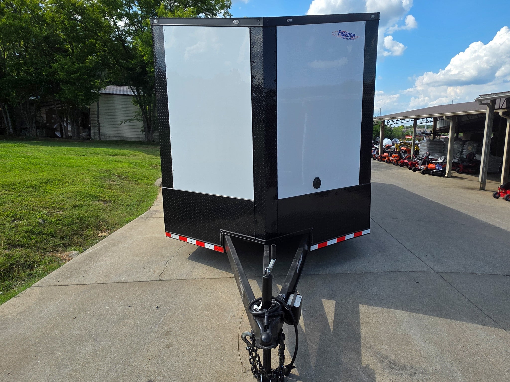 8.5×28 Enclosed Trailer For Race, Show Car Fully Loaded (2) 7,000LB Axle 14K GVWR - Image 2