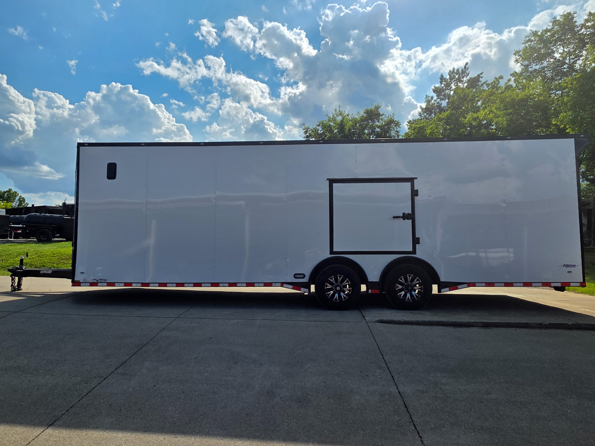 8.5×28 Enclosed Trailer For Race, Show Car Fully Loaded (2) 7,000LB Axle 14K GVWR - Image 3
