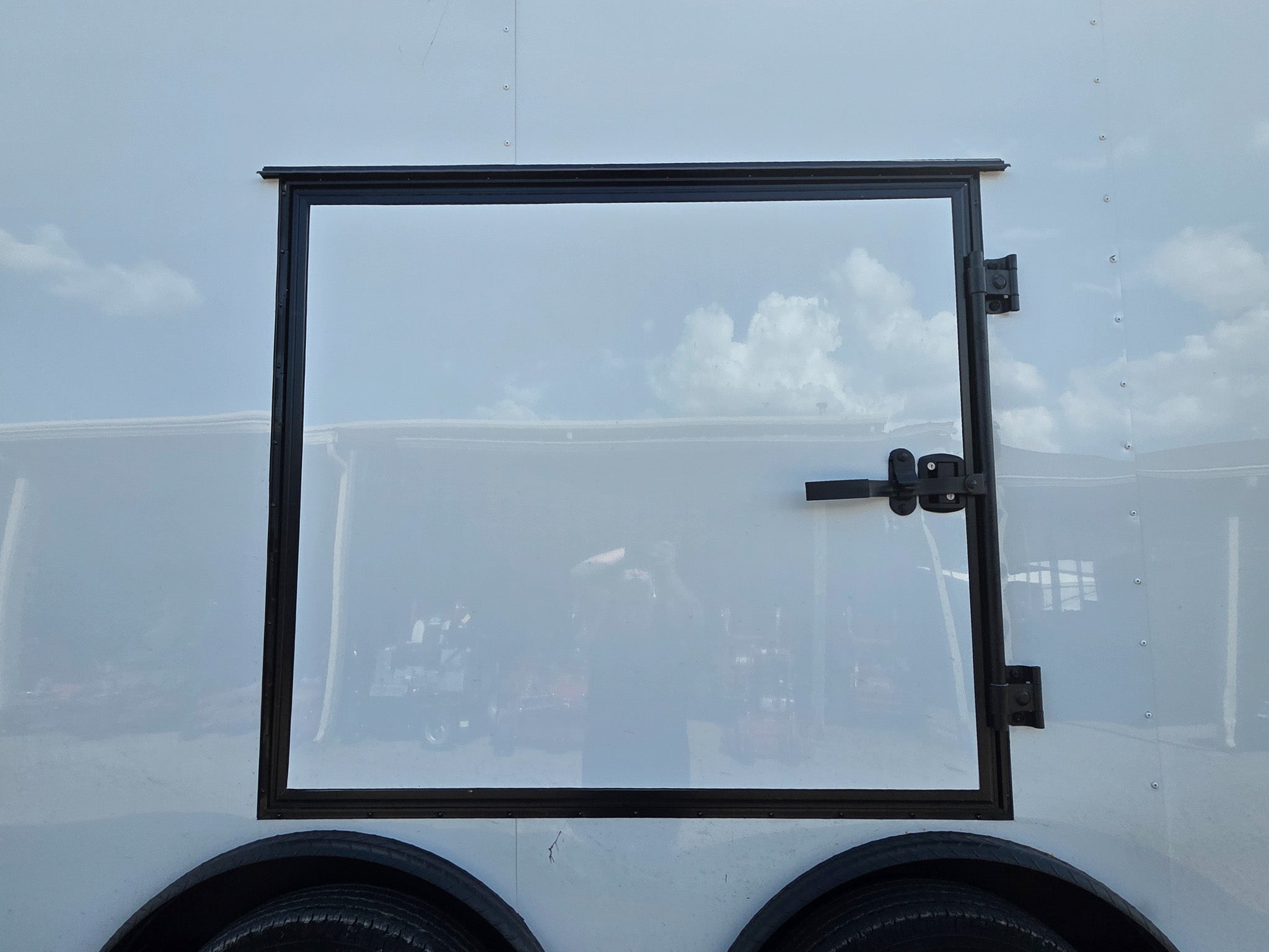 8.5×28 Enclosed Trailer For Race, Show Car Fully Loaded (2) 7,000LB Axle 14K GVWR - Image 16