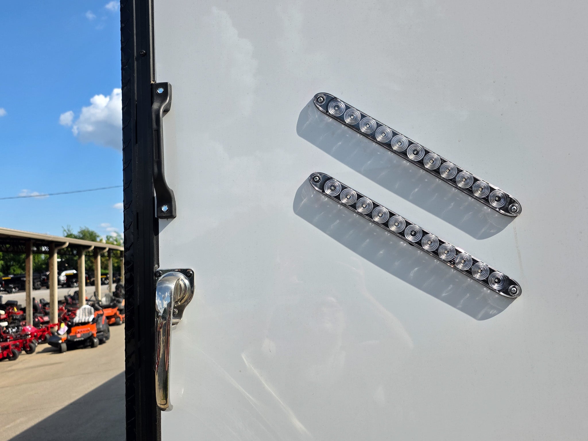 8.5×28 Enclosed Trailer For Race, Show Car Fully Loaded (2) 7,000LB Axle 14K GVWR - Image 17