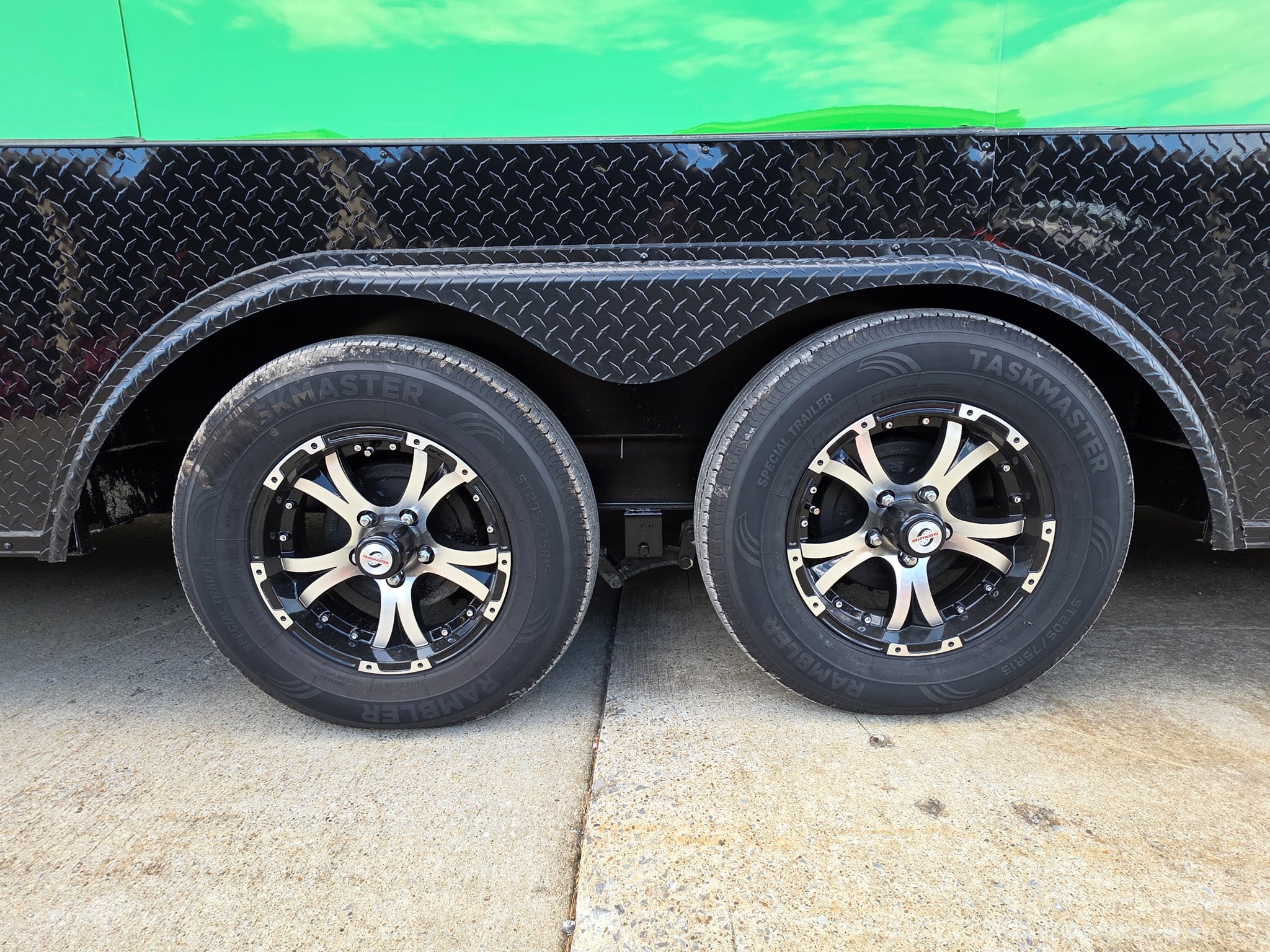 8.5×24 Lime Green w/ Blackout V-Nose Car Hauler Enclosed Trailer 9ft Interior (2) 5,200lb Axles - Image 30
