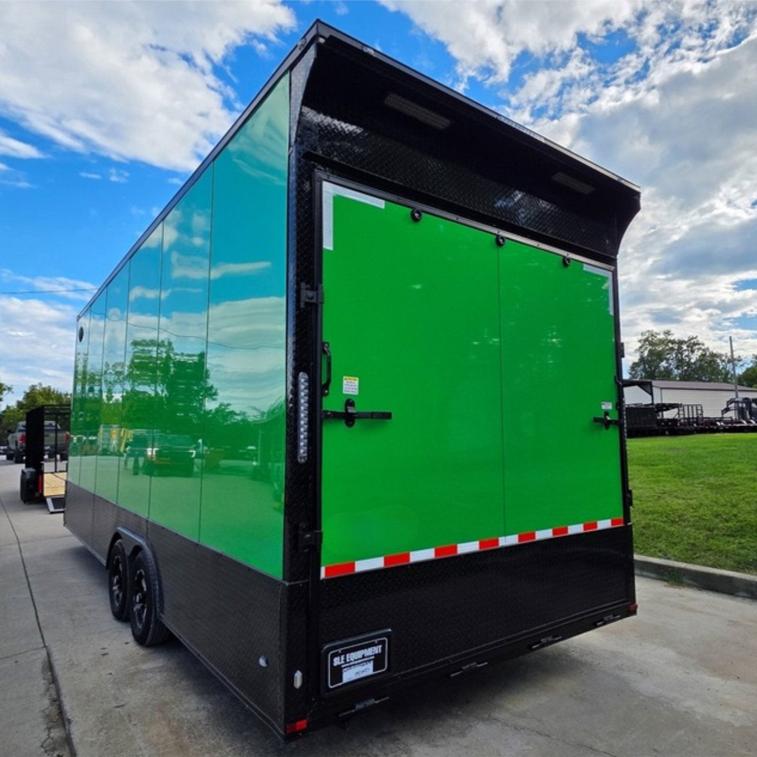 8.5×24 Lime Green w/ Blackout V-Nose Car Hauler Enclosed Trailer 9ft Interior (2) 5,200lb Axles - Image 7