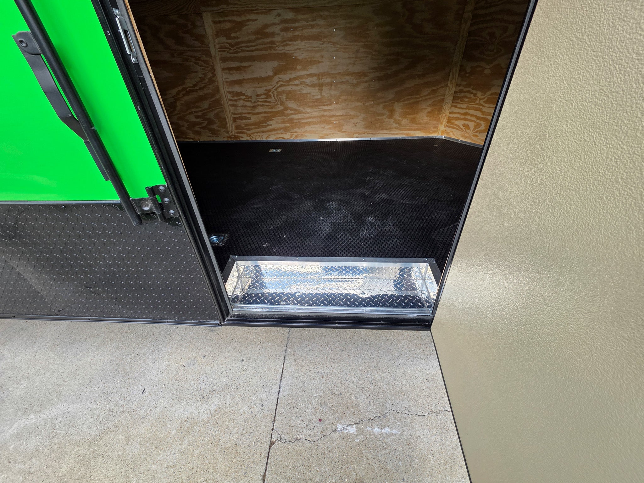 8.5×24 Lime Green w/ Blackout V-Nose Car Hauler Enclosed Trailer 9ft Interior (2) 5,200lb Axles - Image 21