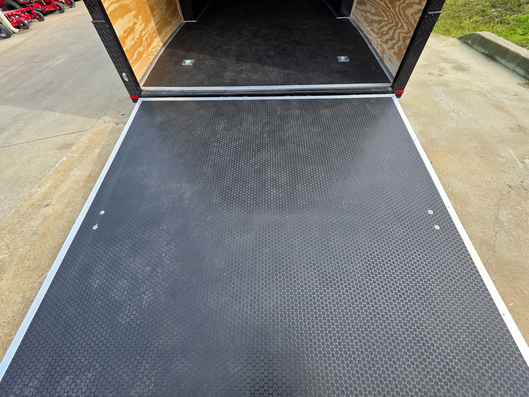 8.5×24 Lime Green w/ Blackout V-Nose Car Hauler Enclosed Trailer 9ft Interior (2) 5,200lb Axles - Image 12