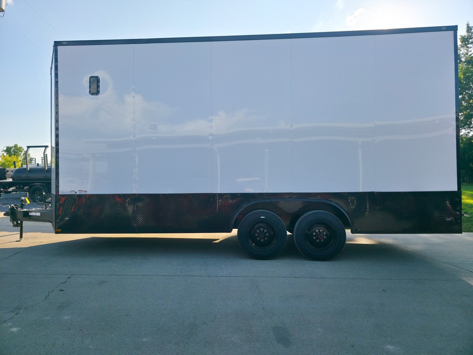 8.5×20 White V-Nose Enclosed Trailer with Blackout Pkg 9′ Interior (2) 10,000LB Axles - Image 2