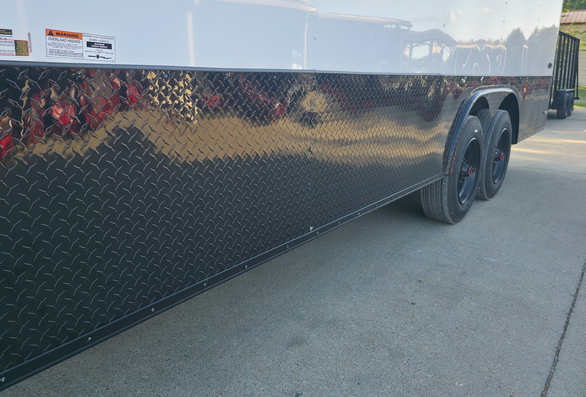 8.5×20 White V-Nose Enclosed Trailer with Blackout Pkg 9′ Interior (2) 10,000LB Axles - Image 11