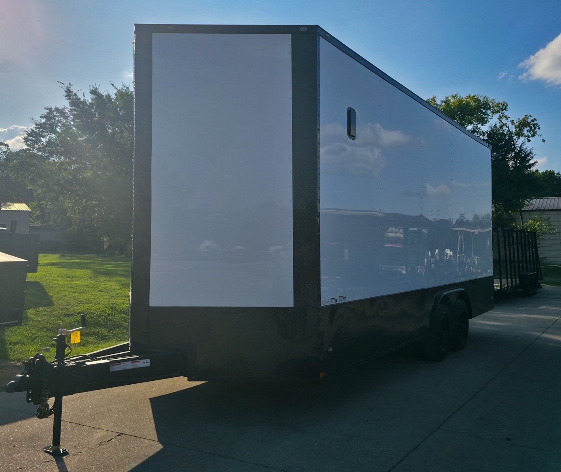 8.5×20 White V-Nose Enclosed Trailer with Blackout Pkg 9′ Interior (2) 10,000LB Axles - Image 4