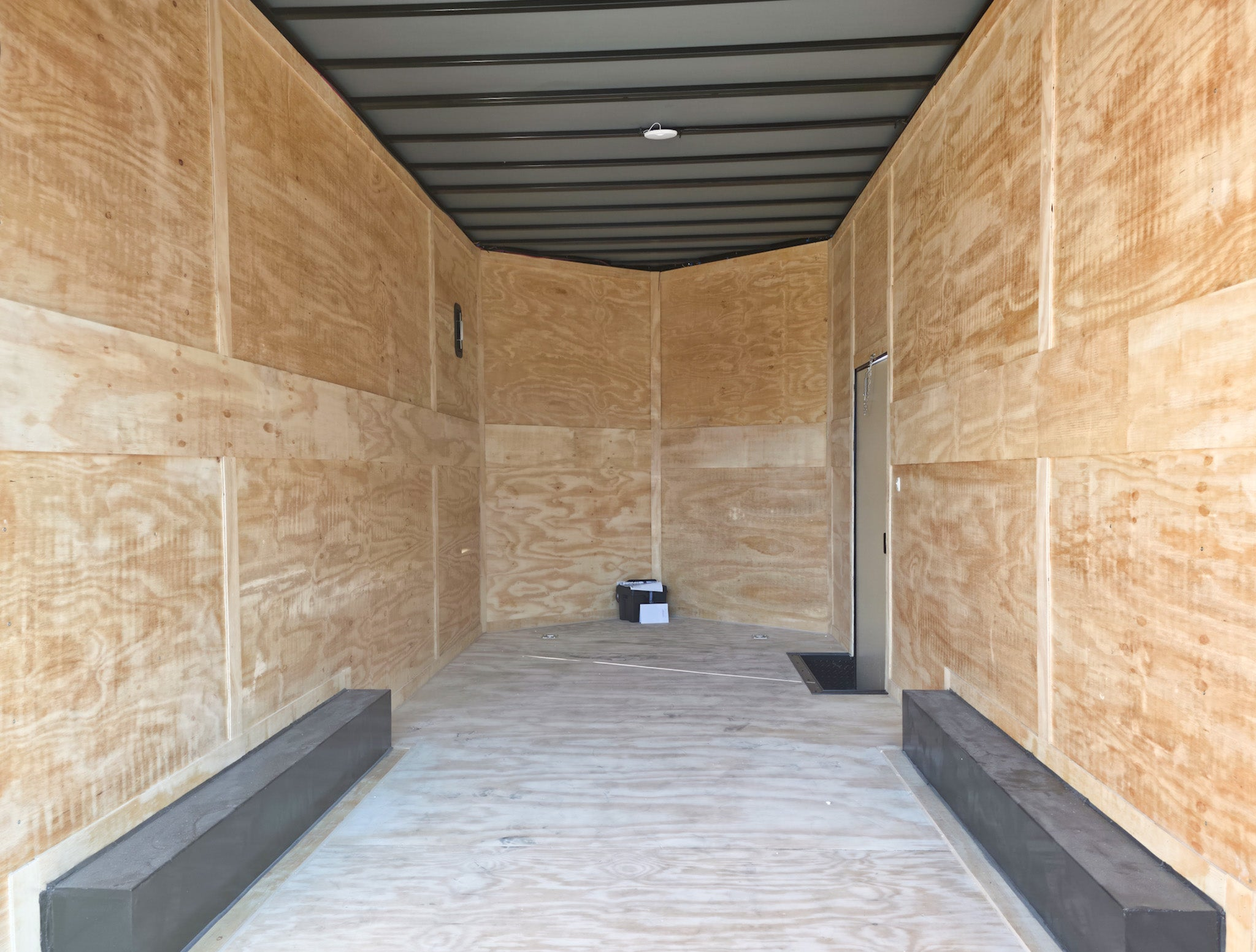 8.5×20 White V-Nose Enclosed Trailer with Blackout Pkg 9′ Interior (2) 10,000LB Axles - Image 21