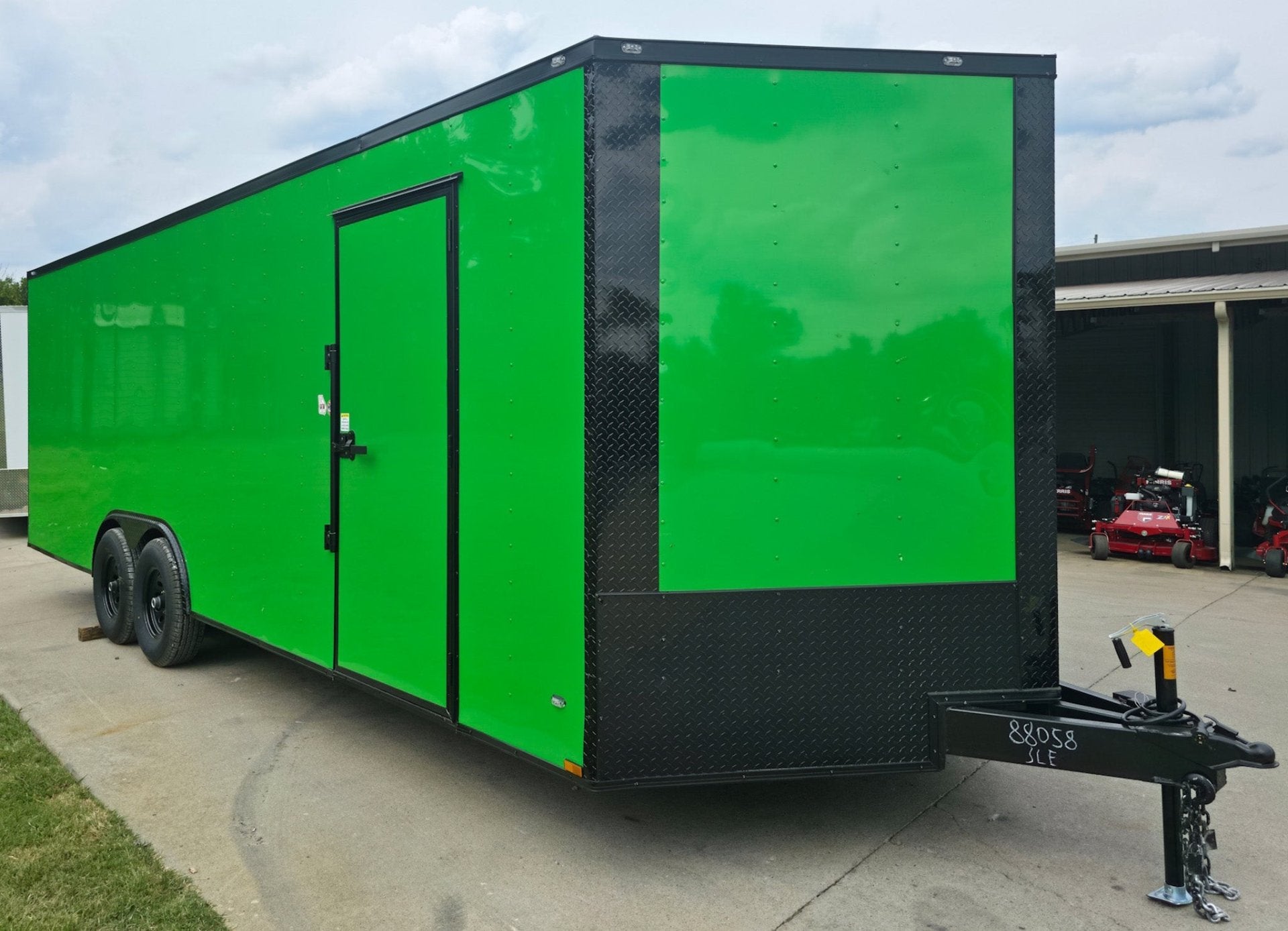 8.5×24 V Nose Neon Green Enclosed Trailer (2) 5200 LB Axles With Brakes 7 Ft Interior Height With Black Out Package