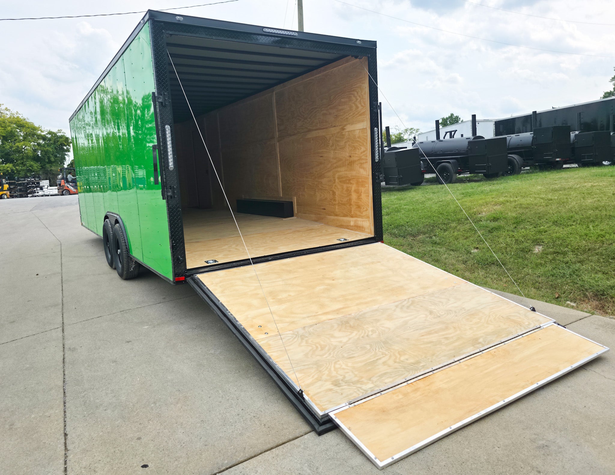 8.5×24 V Nose Neon Green Enclosed Trailer (2) 5200 LB Axles With Brakes 7 Ft Interior Height With Black Out Package - Image 10