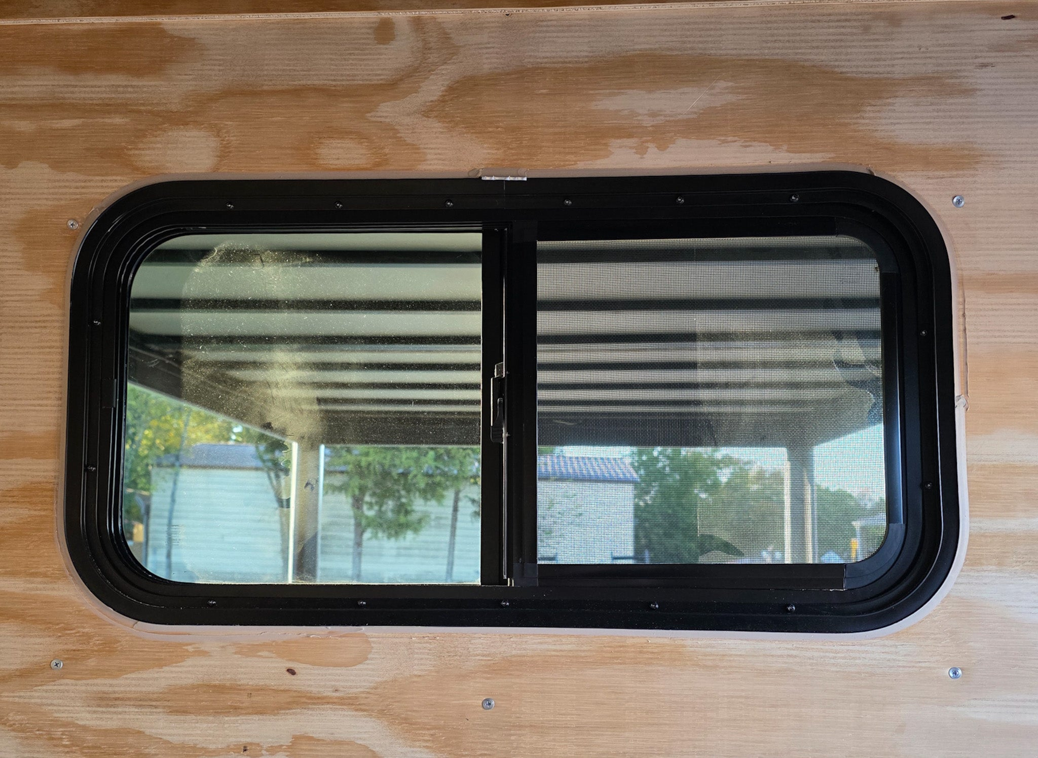 8.5×18 Indigo Enclosed Trailer Hybrid V-Nose with Roof (2)5,200LB Axles - Image 20