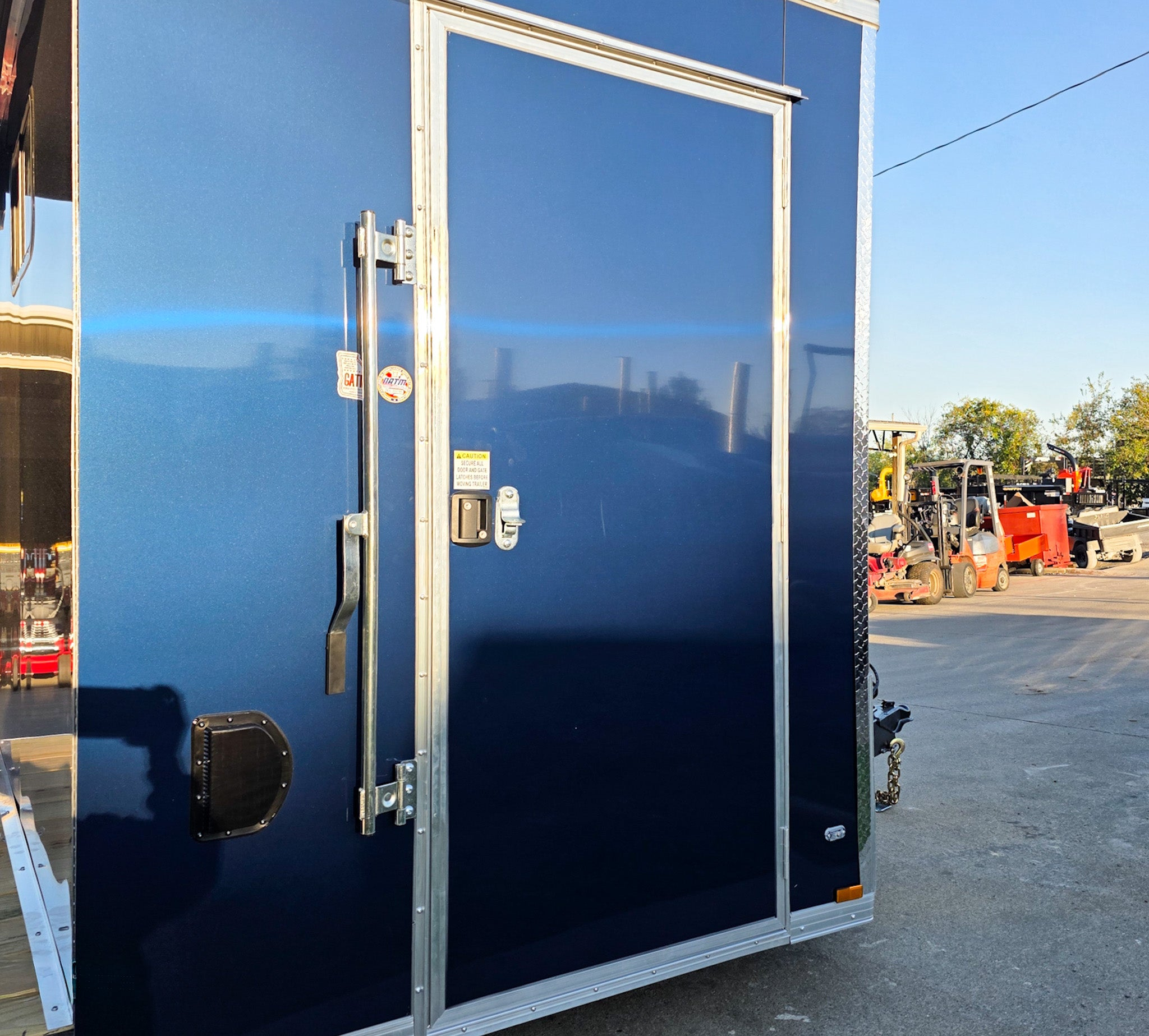 8.5×18 Indigo Enclosed Trailer Hybrid V-Nose with Roof (2)5,200LB Axles - Image 8
