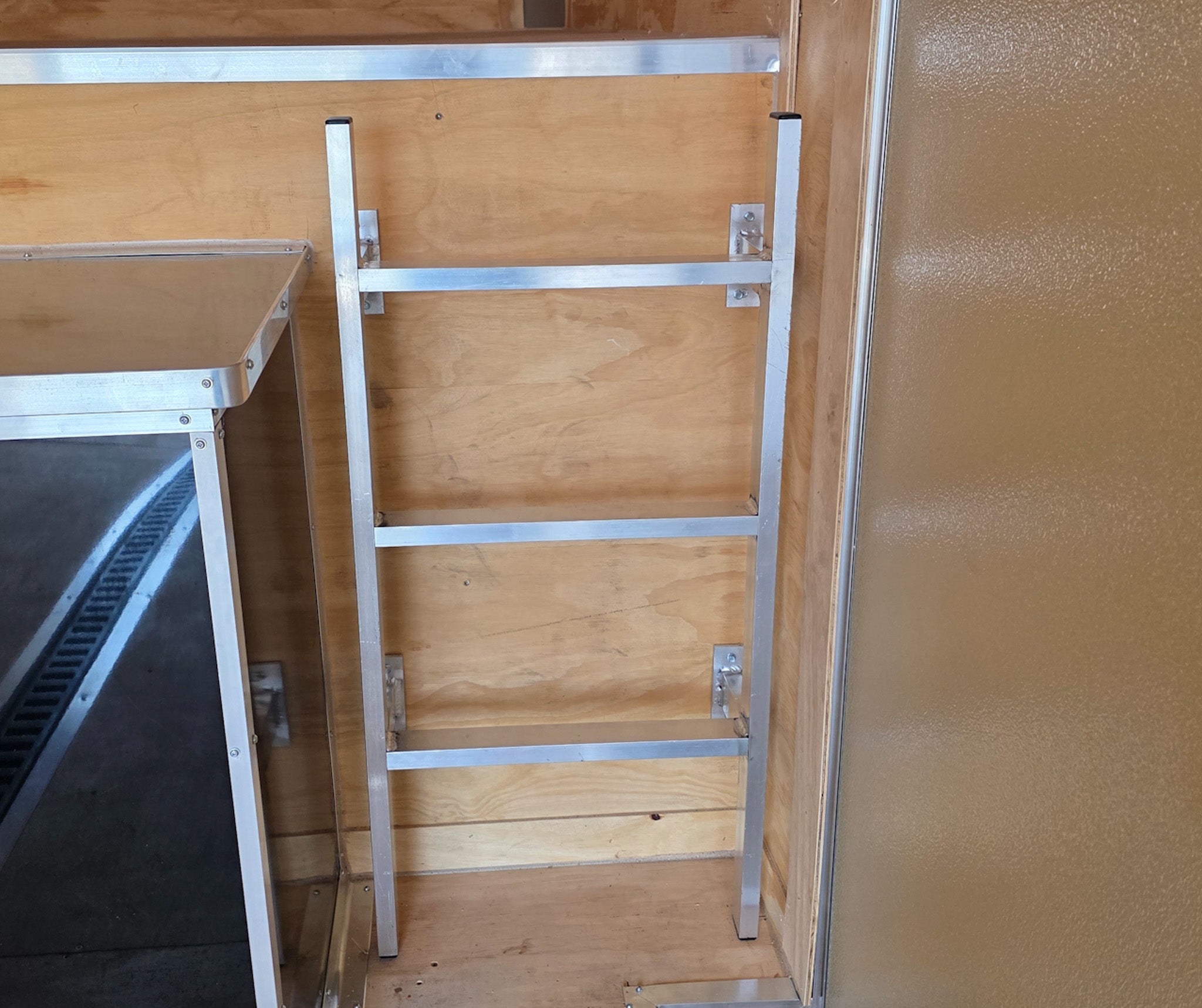 8.5X26 Gooseneck Enclosed Trailer with 9′ Interior (3) 7,000lb Axles - Image 30