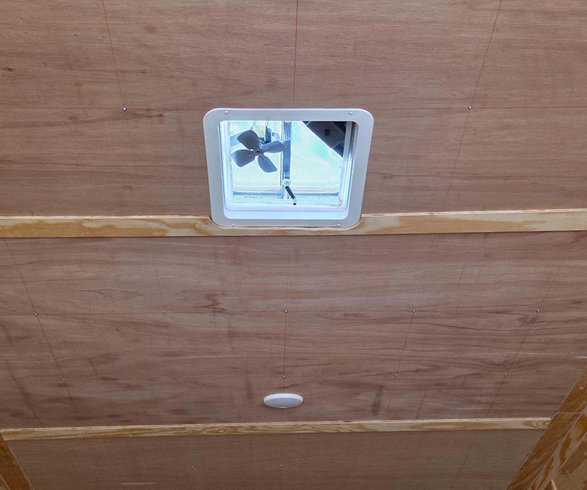 8.5X26 Gooseneck Enclosed Trailer with 9′ Interior (3) 7,000lb Axles - Image 35