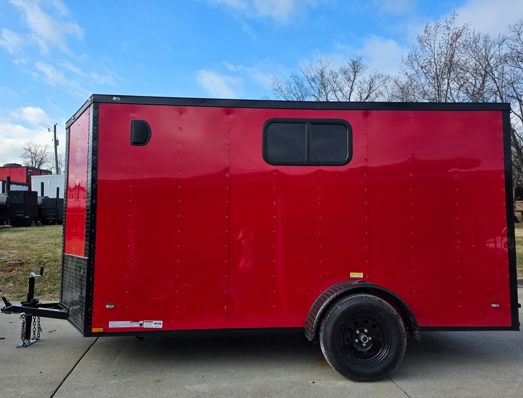 6×12 Enclosed Trailer Red V-Nose Blackout Package (1) 3,500lb Axle with Windows - Image 4