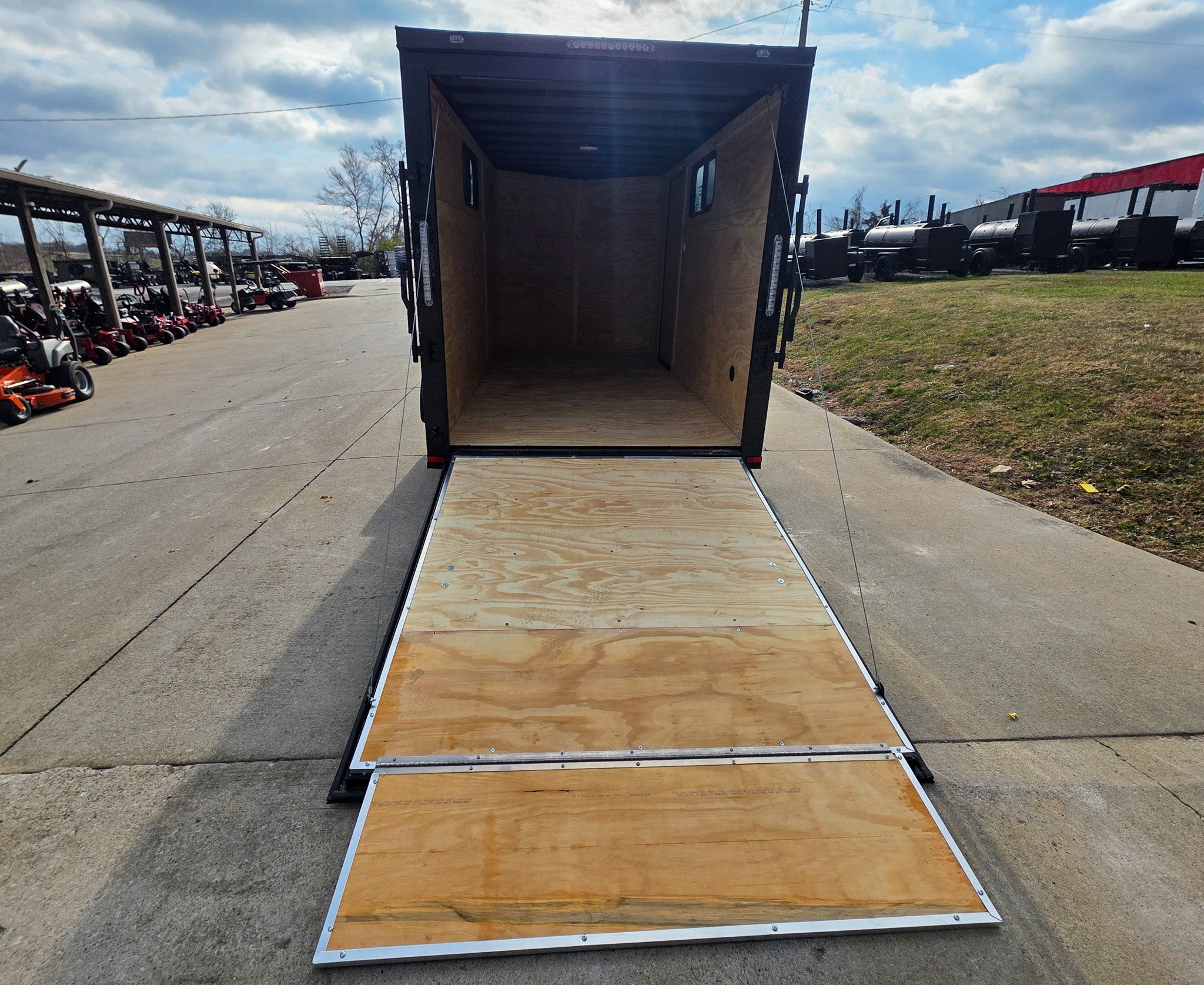 6×12 Enclosed Trailer Red V-Nose Blackout Package (1) 3,500lb Axle with Windows - Image 10