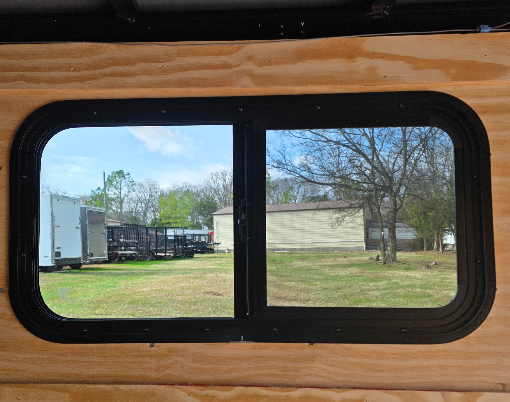 6×12 Enclosed Trailer Red V-Nose Blackout Package (1) 3,500lb Axle with Windows - Image 20