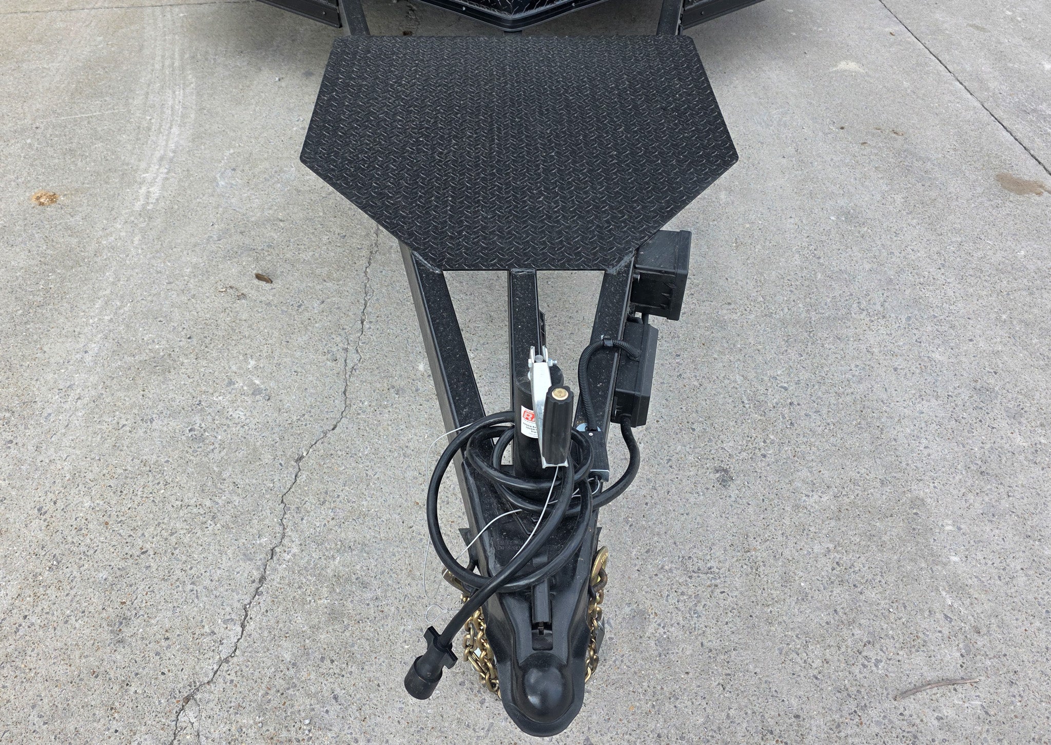 8.5×24 Black Hybrid Enclosed Trailer (2) 5,200lb Axles 10K GVWR - Image 14