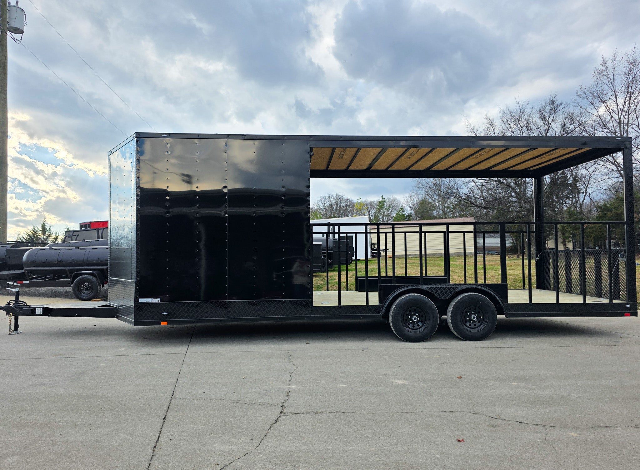 8.5×24 Black Hybrid Enclosed Trailer (2) 5,200lb Axles 10K GVWR - Image 4