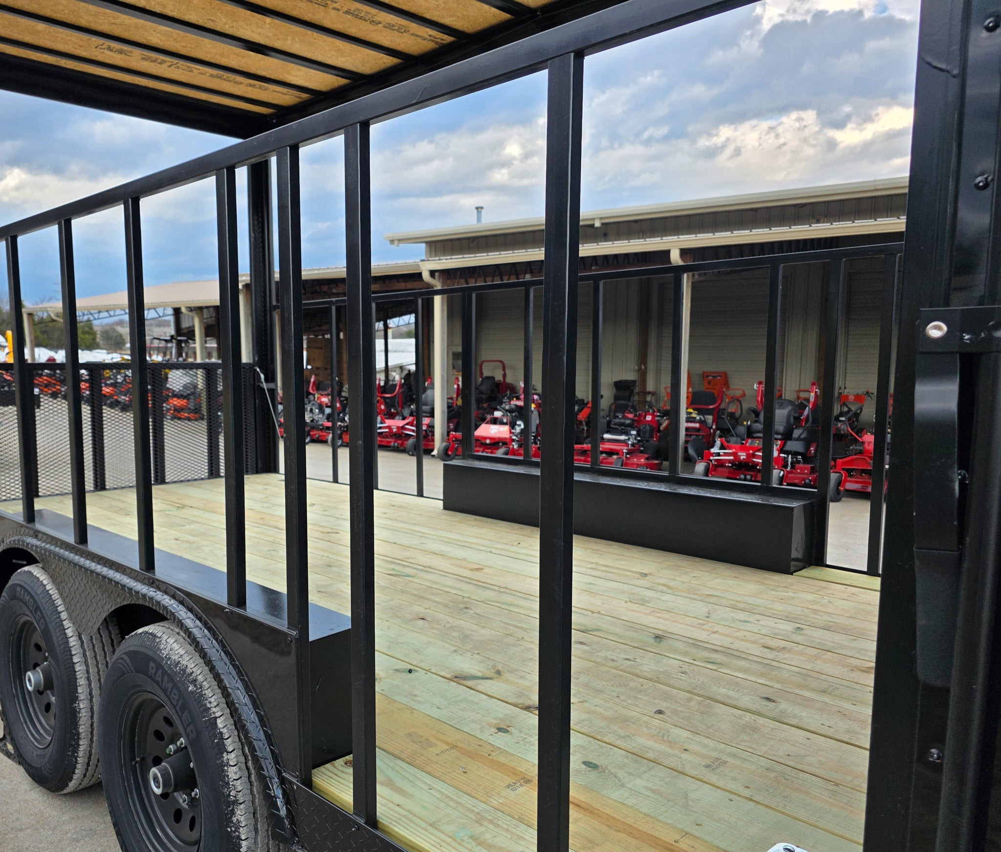 8.5×24 Black Hybrid Enclosed Trailer (2) 5,200lb Axles 10K GVWR - Image 13