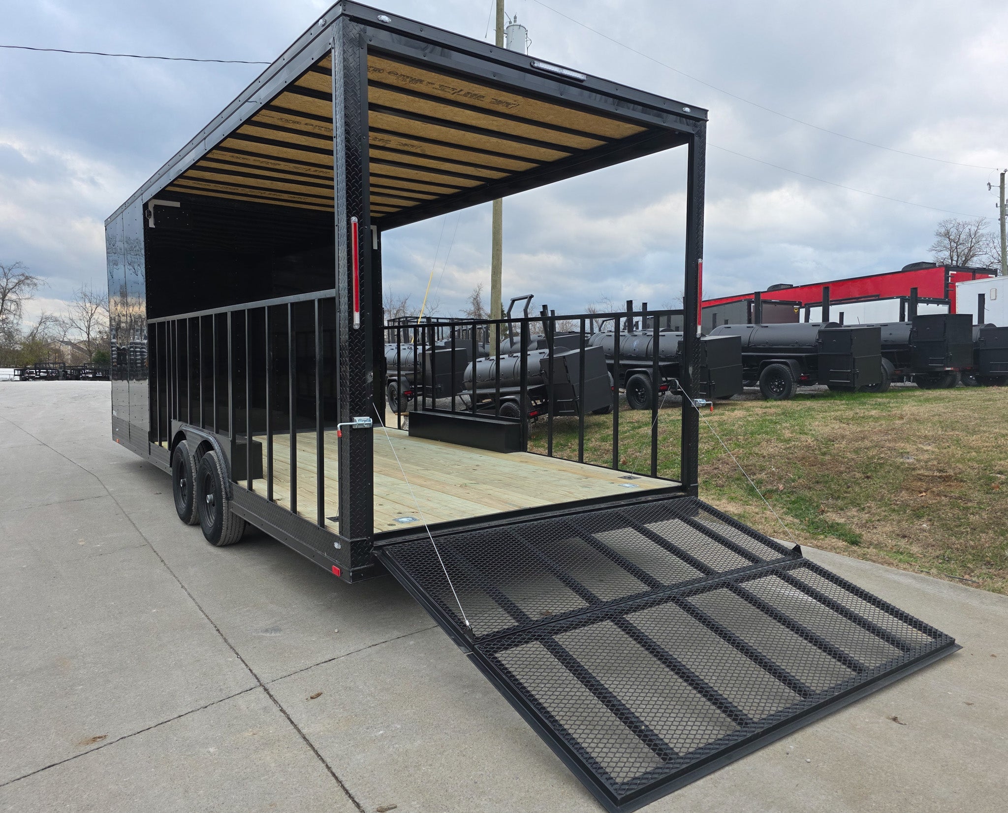 8.5×24 Black Hybrid Enclosed Trailer (2) 5,200lb Axles 10K GVWR - Image 10
