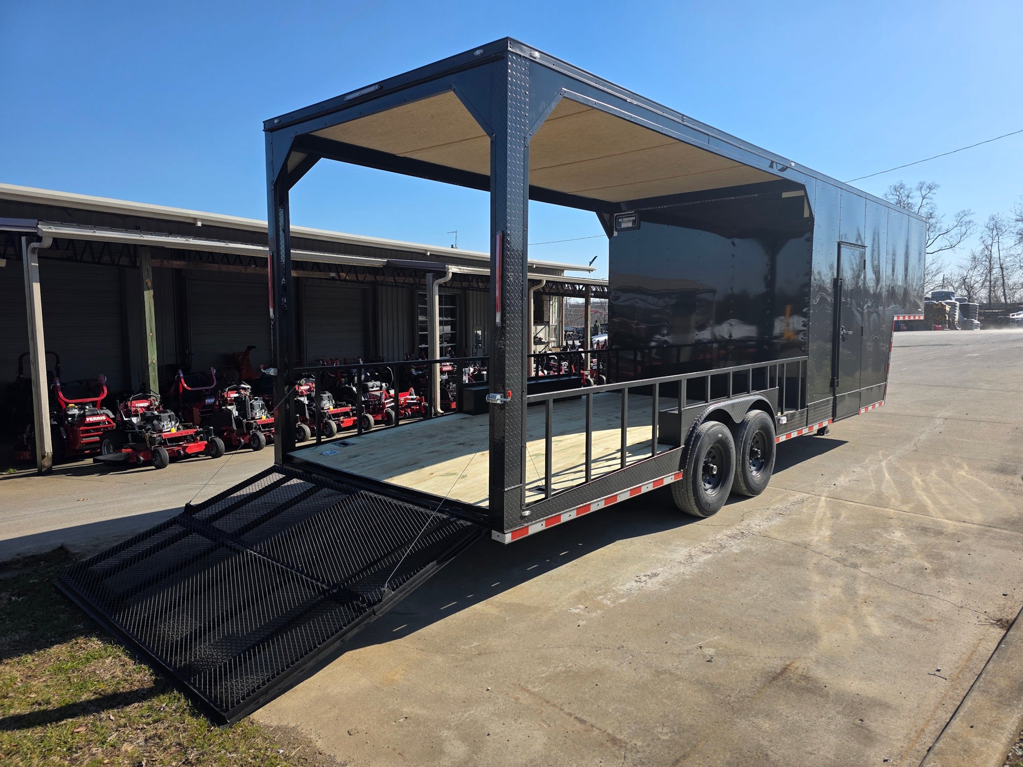 8.5′ X 32′ Gooseneck Hybrid Enclosed Trailer and 16′ Porch With Fold Out Gate - Image 20