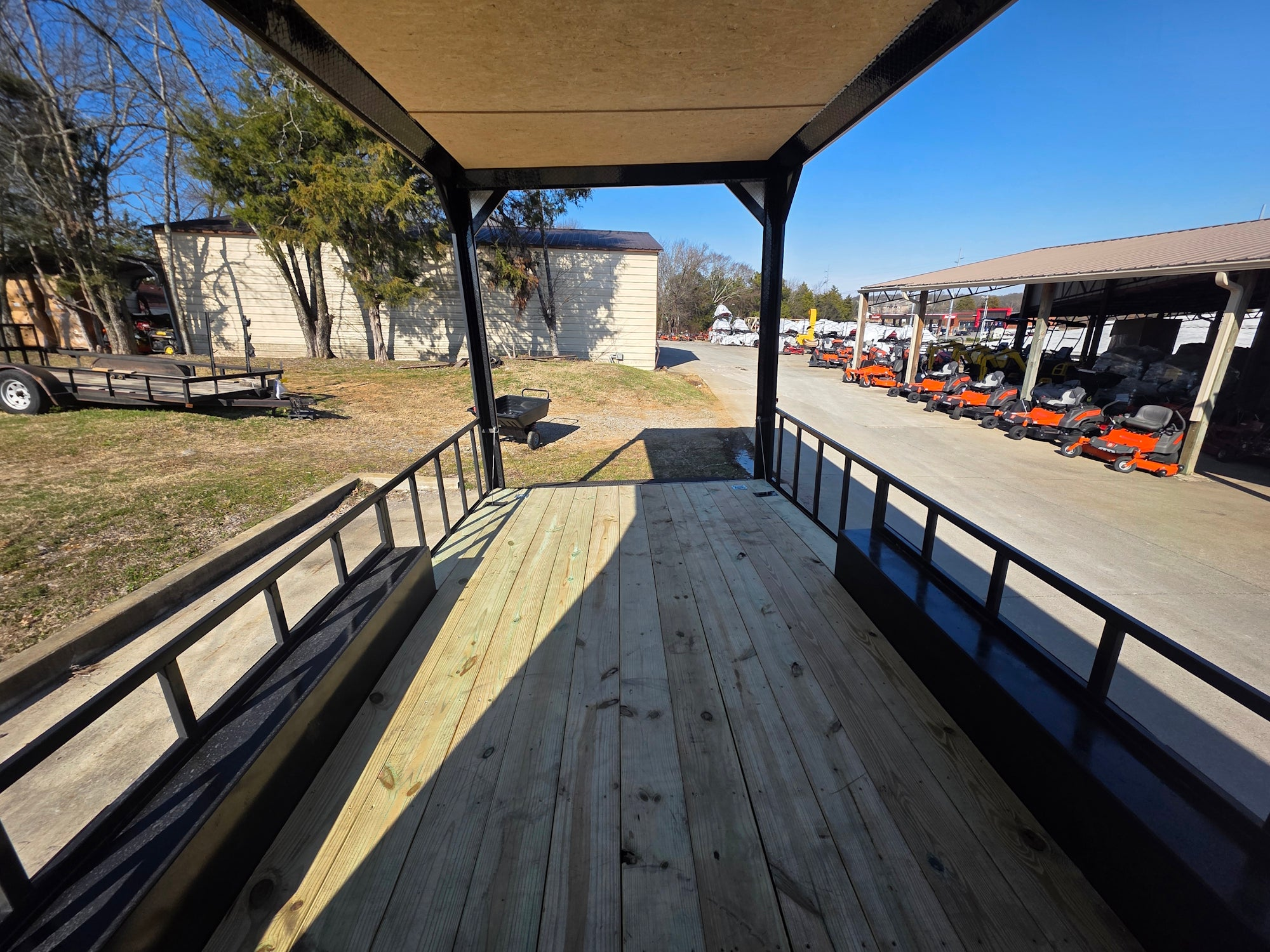 8.5′ X 32′ Gooseneck Hybrid Enclosed Trailer and 16′ Porch With Fold Out Gate - Image 22