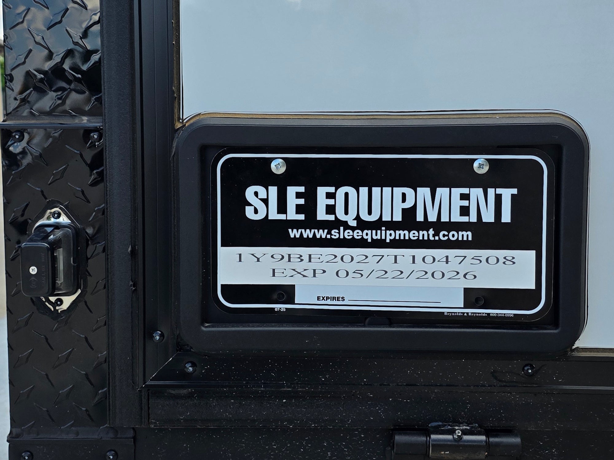 8.5’x20′ White V-Nose Enclosed Trailer with Blackout Package 2-5200lb Axles - Image 25