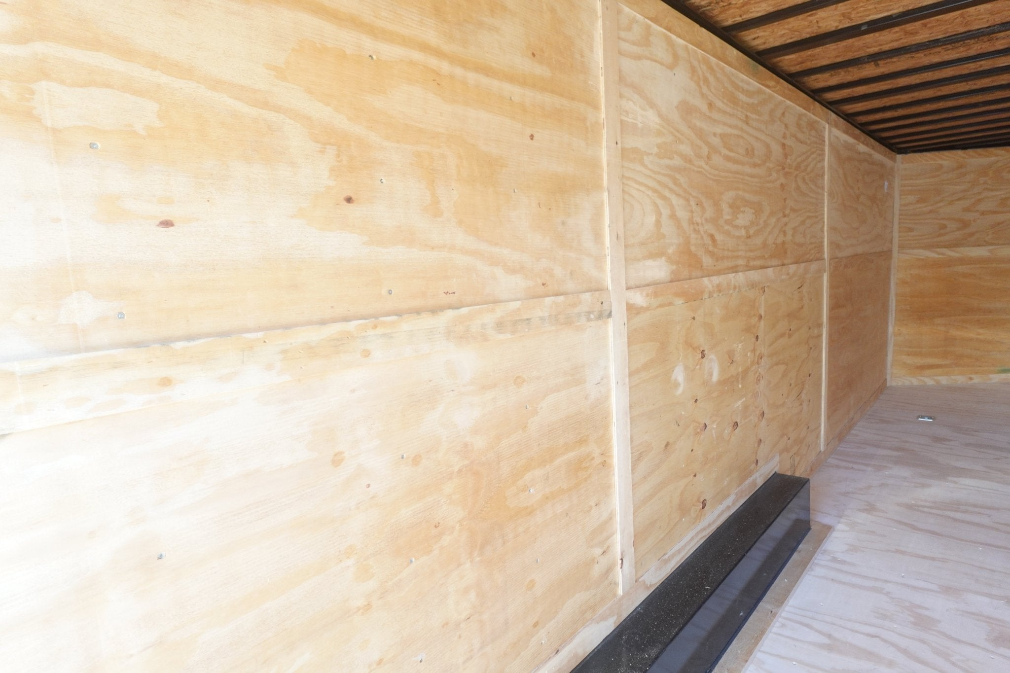 8.5×24 White V-Nose Enclosed Trailer (2) 3500lb Axles 7K GVWR - Image 15