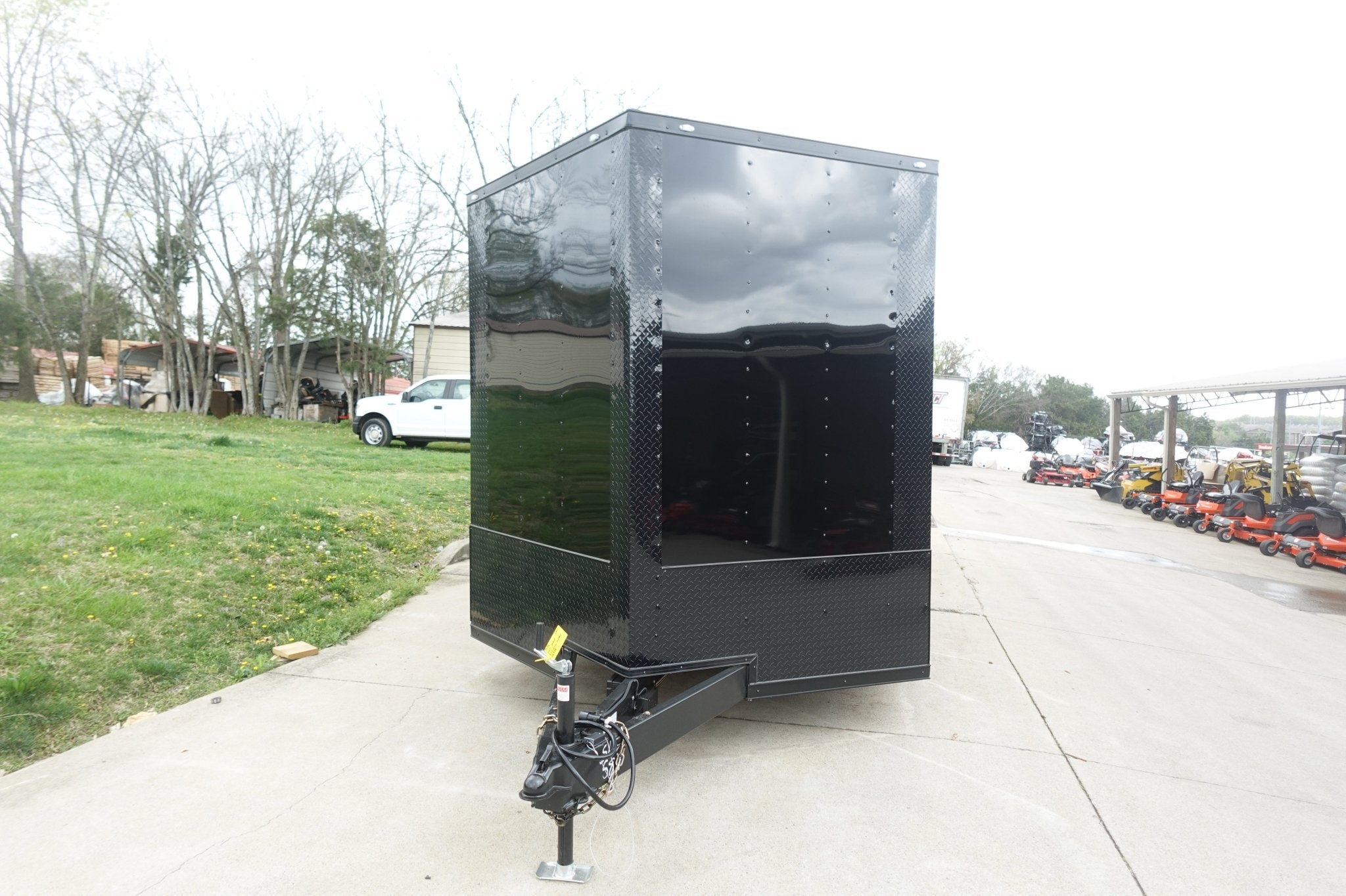 8.5×20 VNose Black with Black Out Trim Enclosed Trailer (2) 5200lb Axles With Brakes 7’6 Interior Height E-Track - Image 2