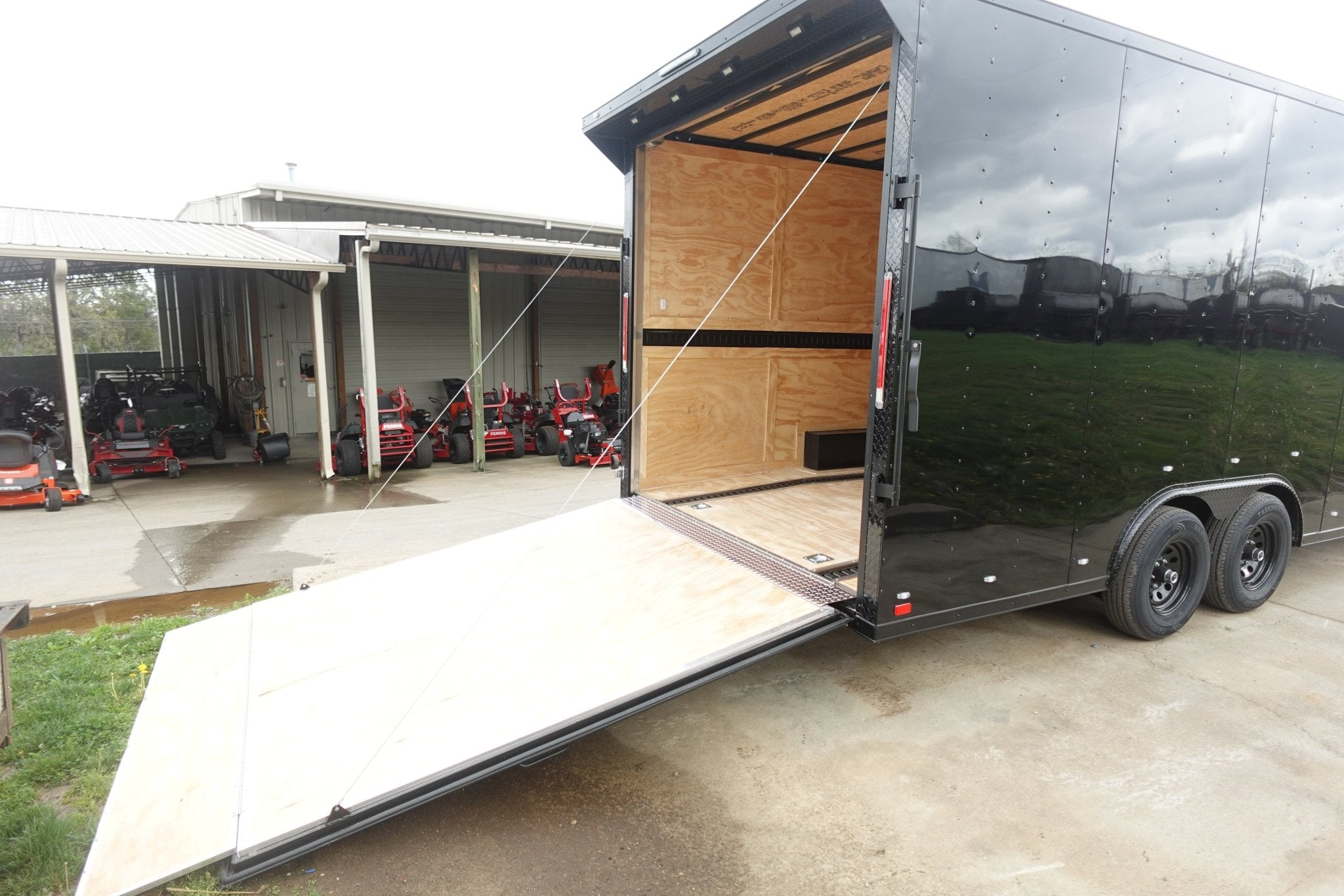8.5×20 VNose Black with Black Out Trim Enclosed Trailer (2) 5200lb Axles With Brakes 7’6 Interior Height E-Track - Image 10