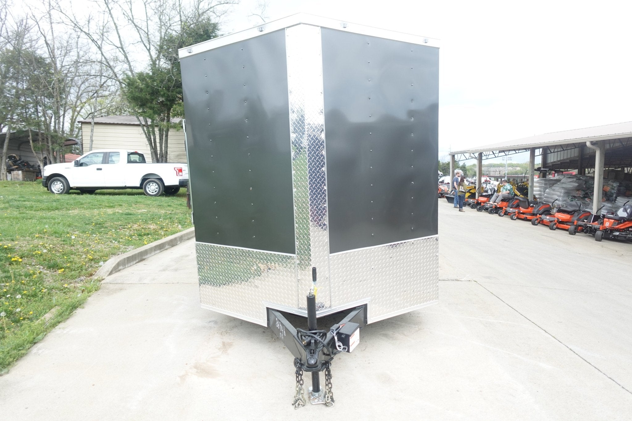 7×16 Charcoal V Nose Hybrid Enclosed Trailer (2) 5200lb Axles with Brakes - Image 2