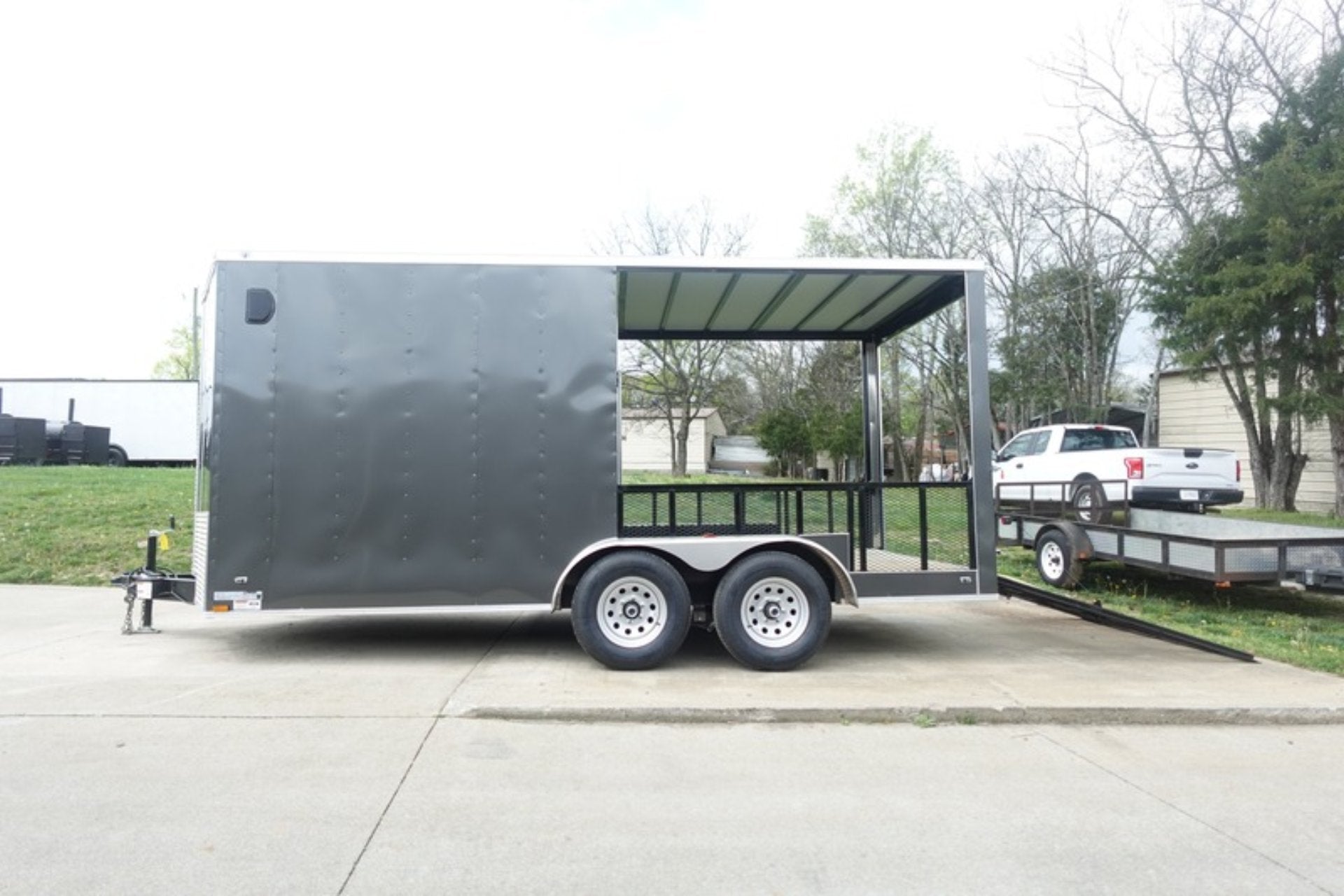 7×16 Charcoal V Nose Hybrid Enclosed Trailer (2) 5200lb Axles with Brakes - Image 5