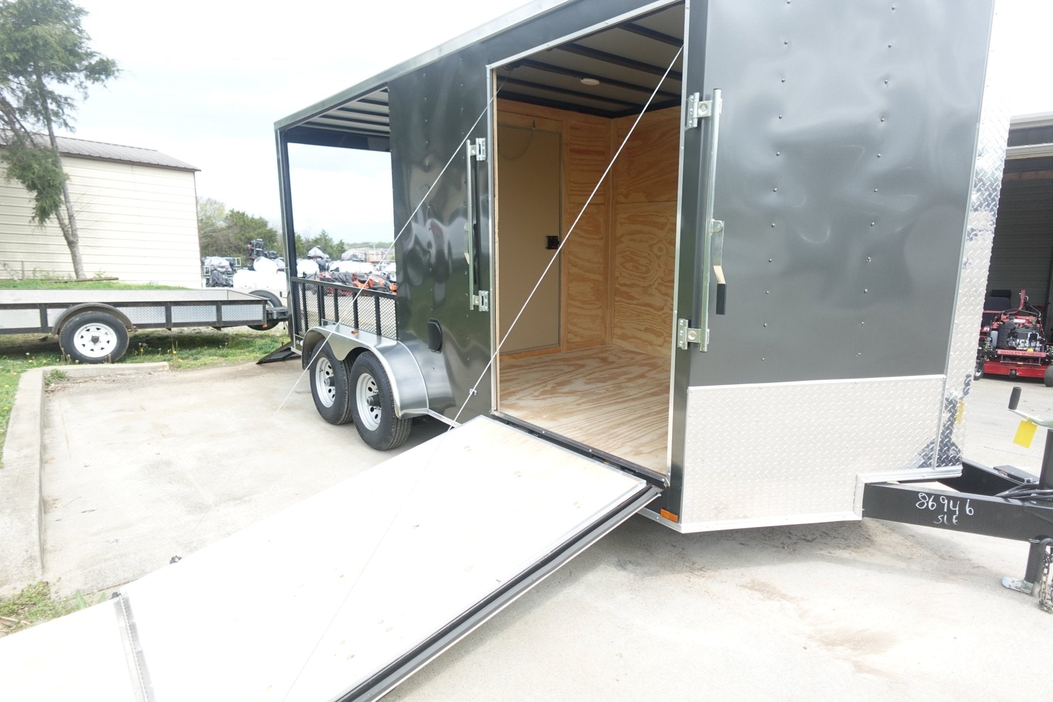 7×16 Charcoal V Nose Hybrid Enclosed Trailer (2) 5200lb Axles with Brakes - Image 6