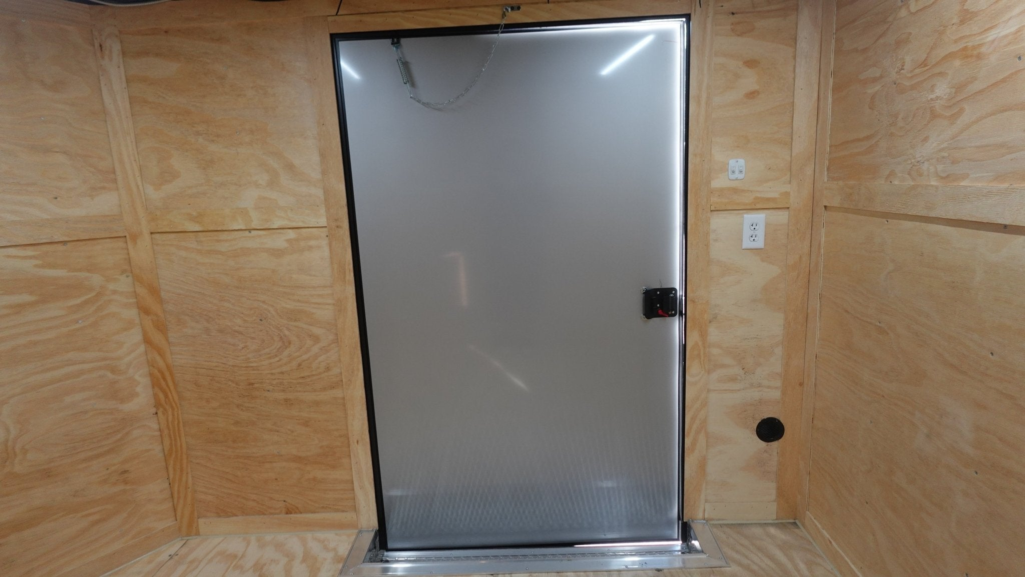 8.5×20 Charcoal Blackout Trim VNose Hybrid Enclosed Trailer Roof (2) 3500lb Axles 50 AMP Electrical Package - Image 23