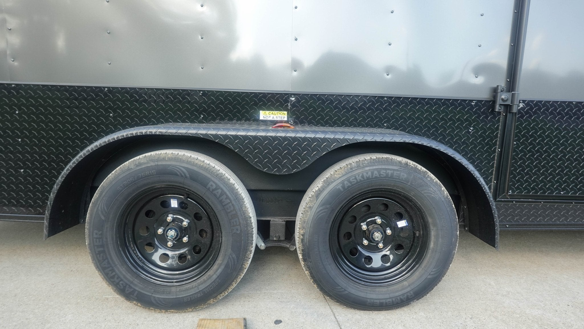 7×20 V Nose Charcoal With Black Out Trim Enclosed Trailer (2) 3500 LB Axles 9 Ft Interior height Barn Doors - Image 10