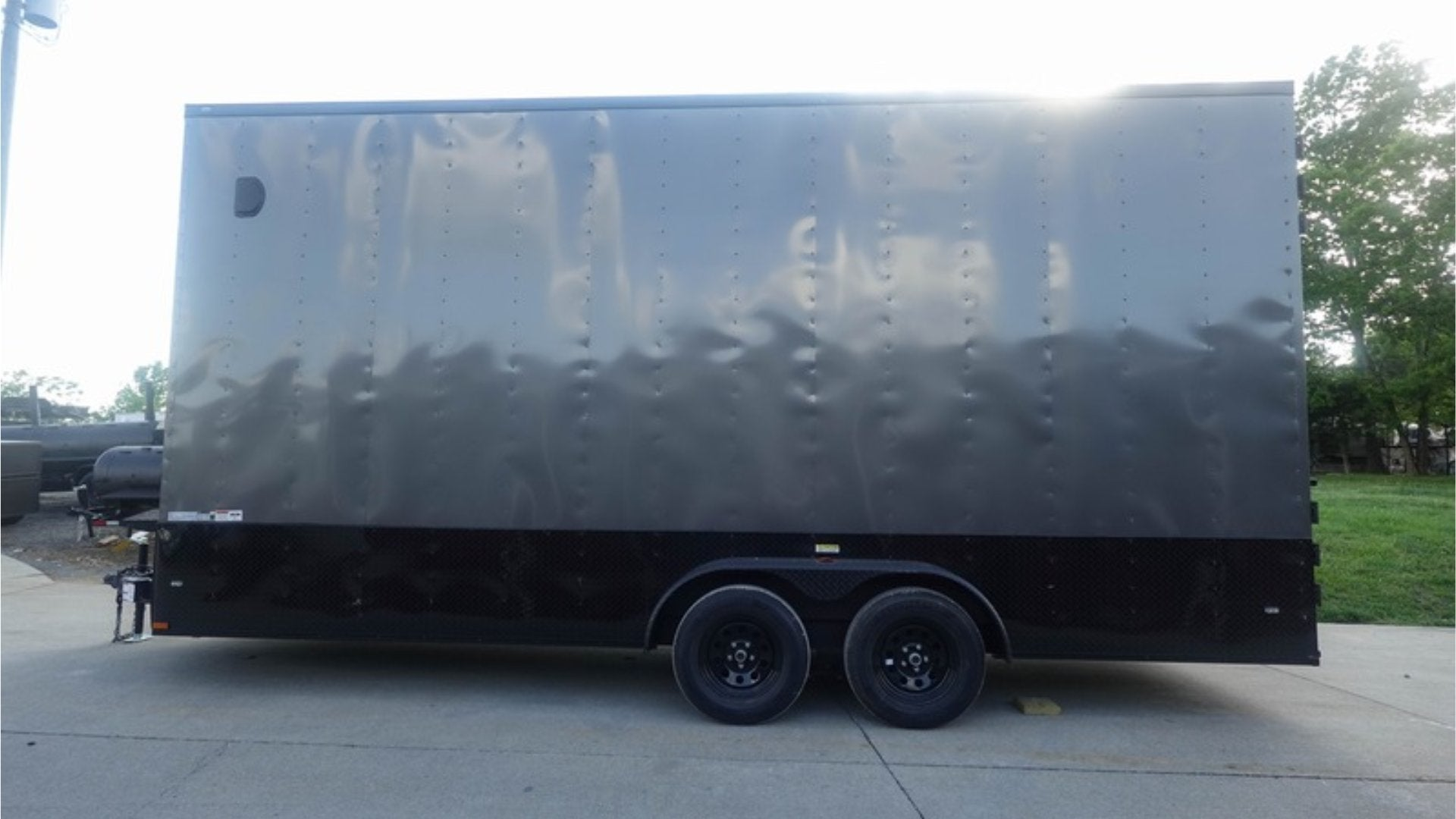 7×20 V Nose Charcoal With Black Out Trim Enclosed Trailer (2) 3500 LB Axles 9 Ft Interior height Barn Doors - Image 5
