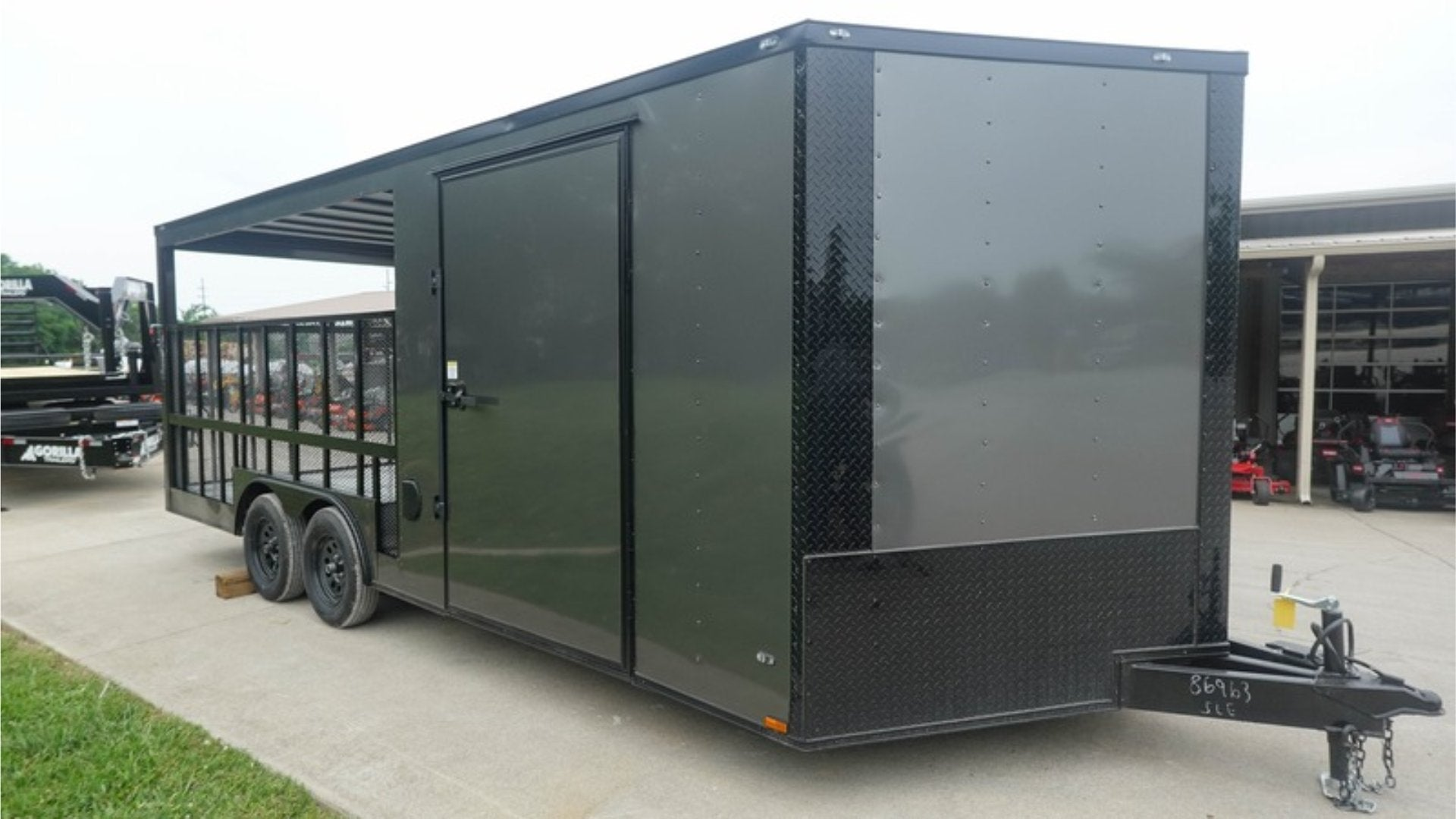 8.5×20 Charcoal Blackout Trim VNose Hybrid Enclosed Trailer Roof (2) 3500lb Axles 50 AMP Electrical Package
