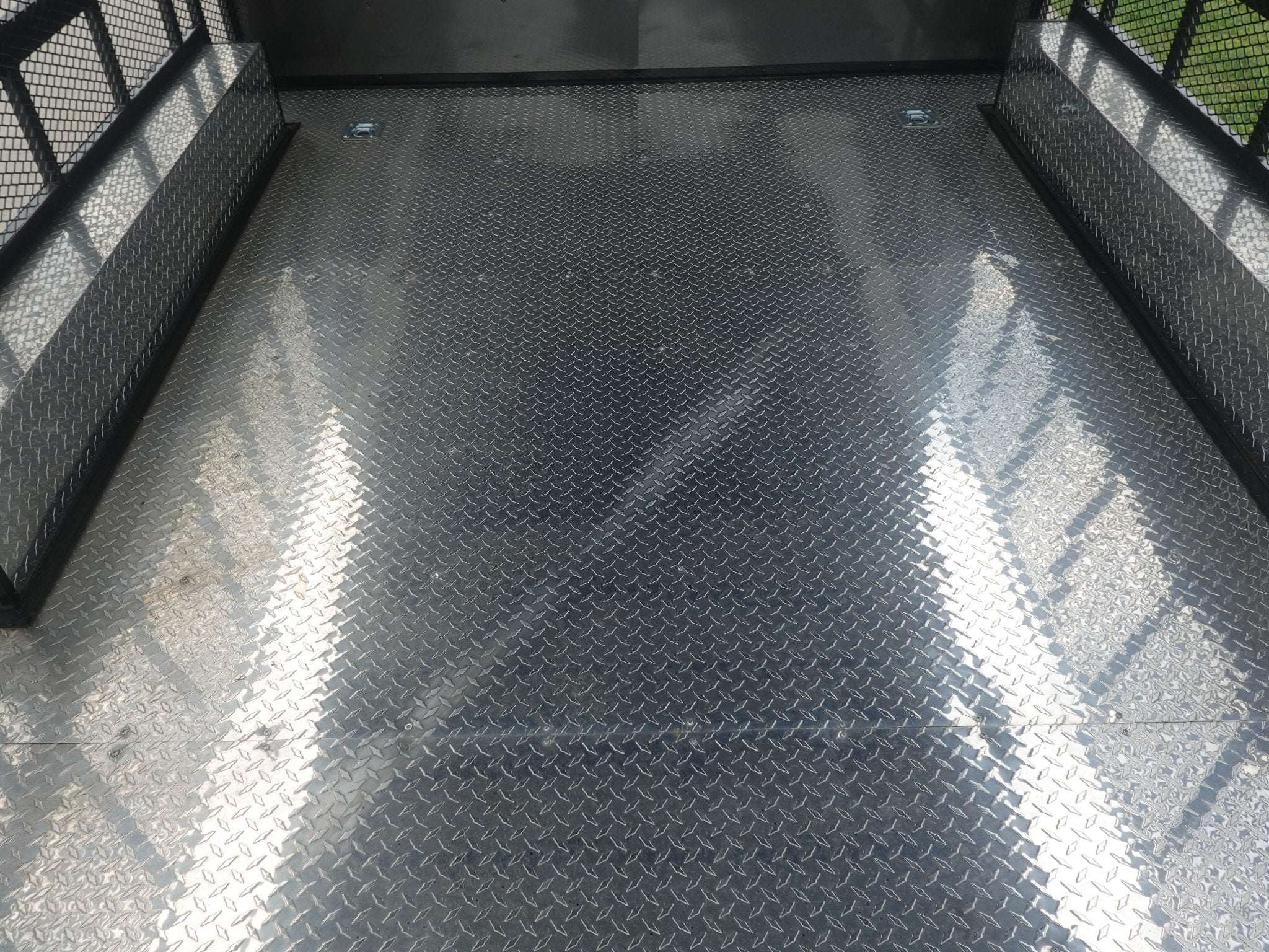 8.5×20 Charcoal Blackout Trim VNose Hybrid Enclosed Trailer Roof (2) 3500lb Axles 50 AMP Electrical Package - Image 15