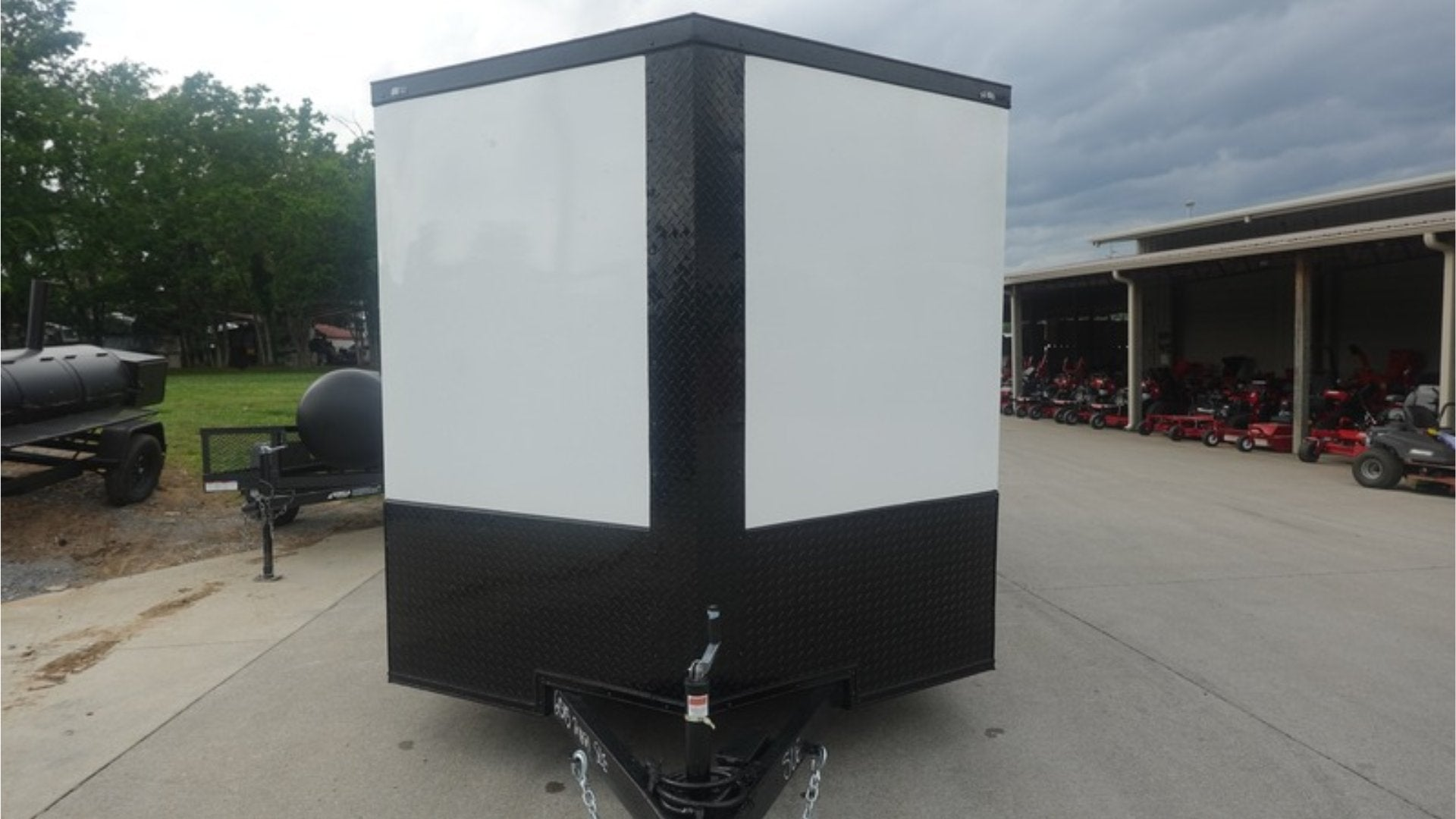 7×16 Enclosed Trailer Black V-Nose Blackout Pkg Tandem Axle Storage 6.4 Interior Height - Image 12