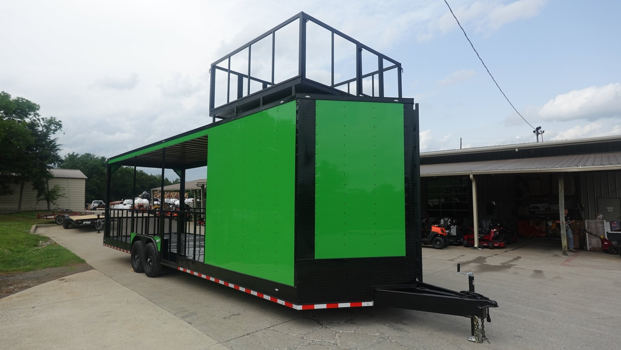 Enclosed Trailer 8.5′ X 30′ Lime Green Hybrid Drone and Equipment Hauler - Image 4