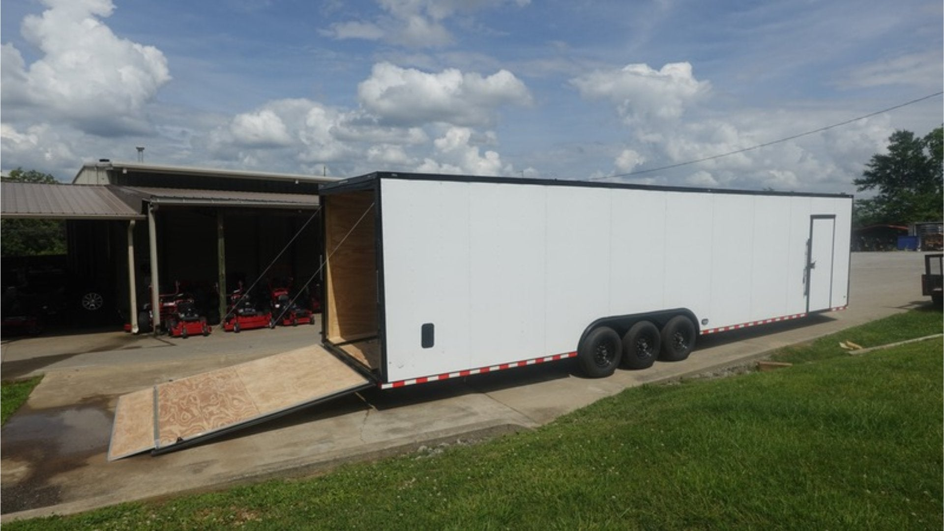 8.5X36 White With Black Out Enclosed Trailer With Escape Doors E Track Floor (3) 7K Axles 21K GVWR - Image 5