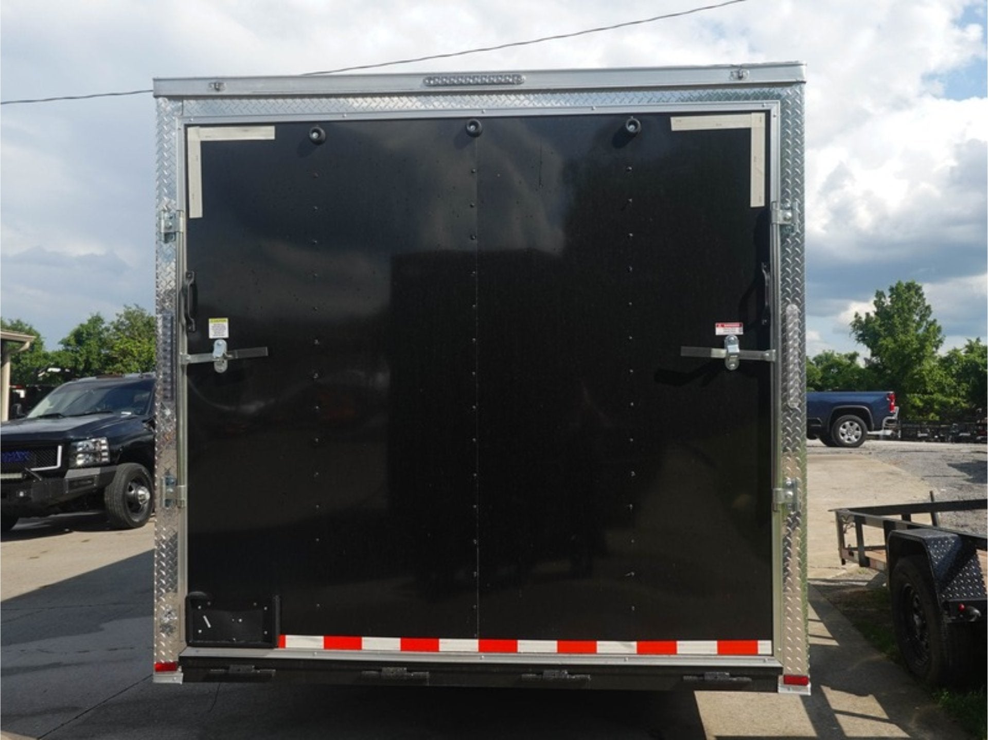 8.5X24 Black Enclosed Trailer (2) 5,200lb Axles Escape Door - Image 7
