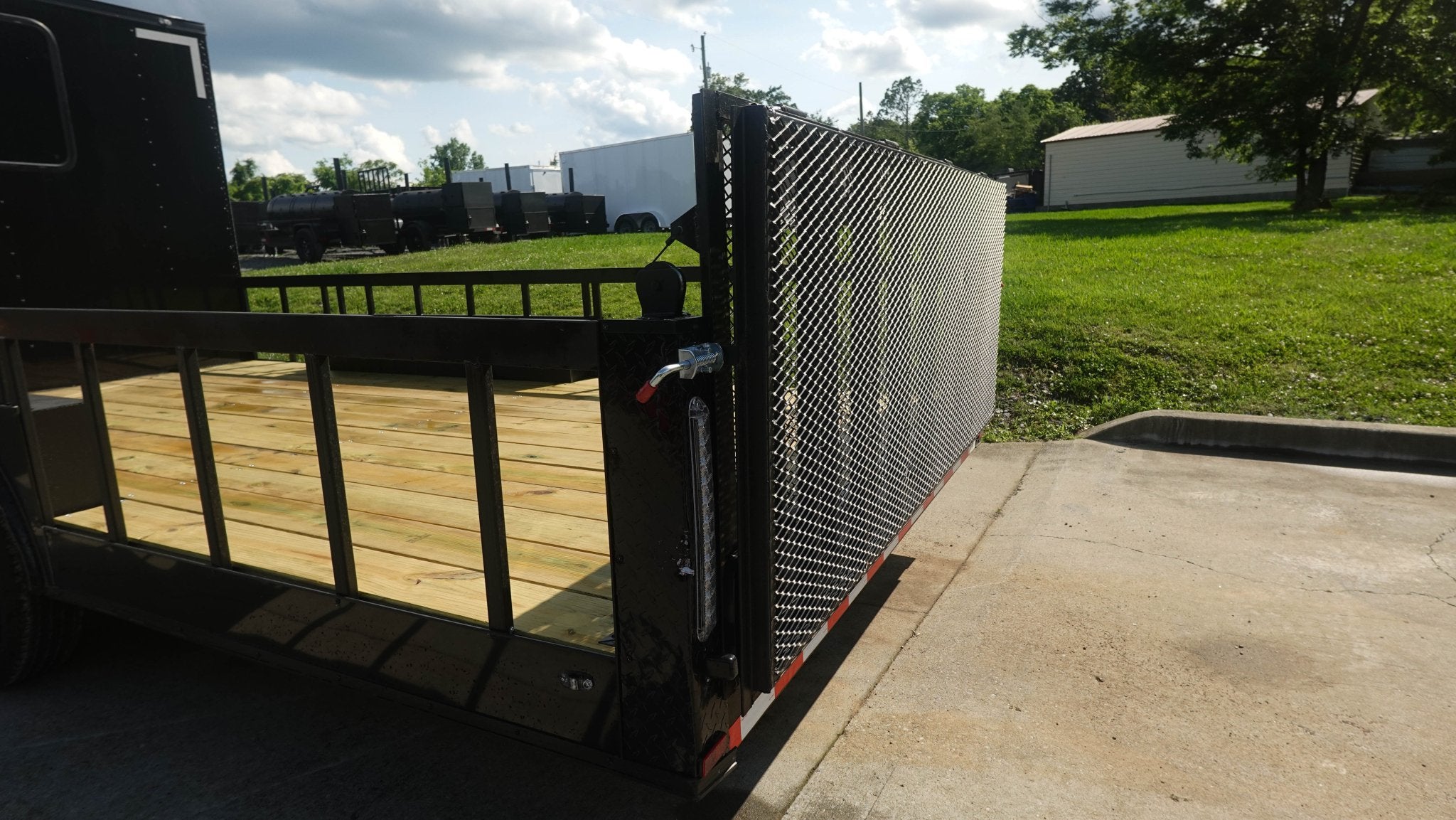 8.5×24 Black W/Black Out Hybrid Enclosed Trailer V-Nose (2) 7,000lb With Rails - Image 15