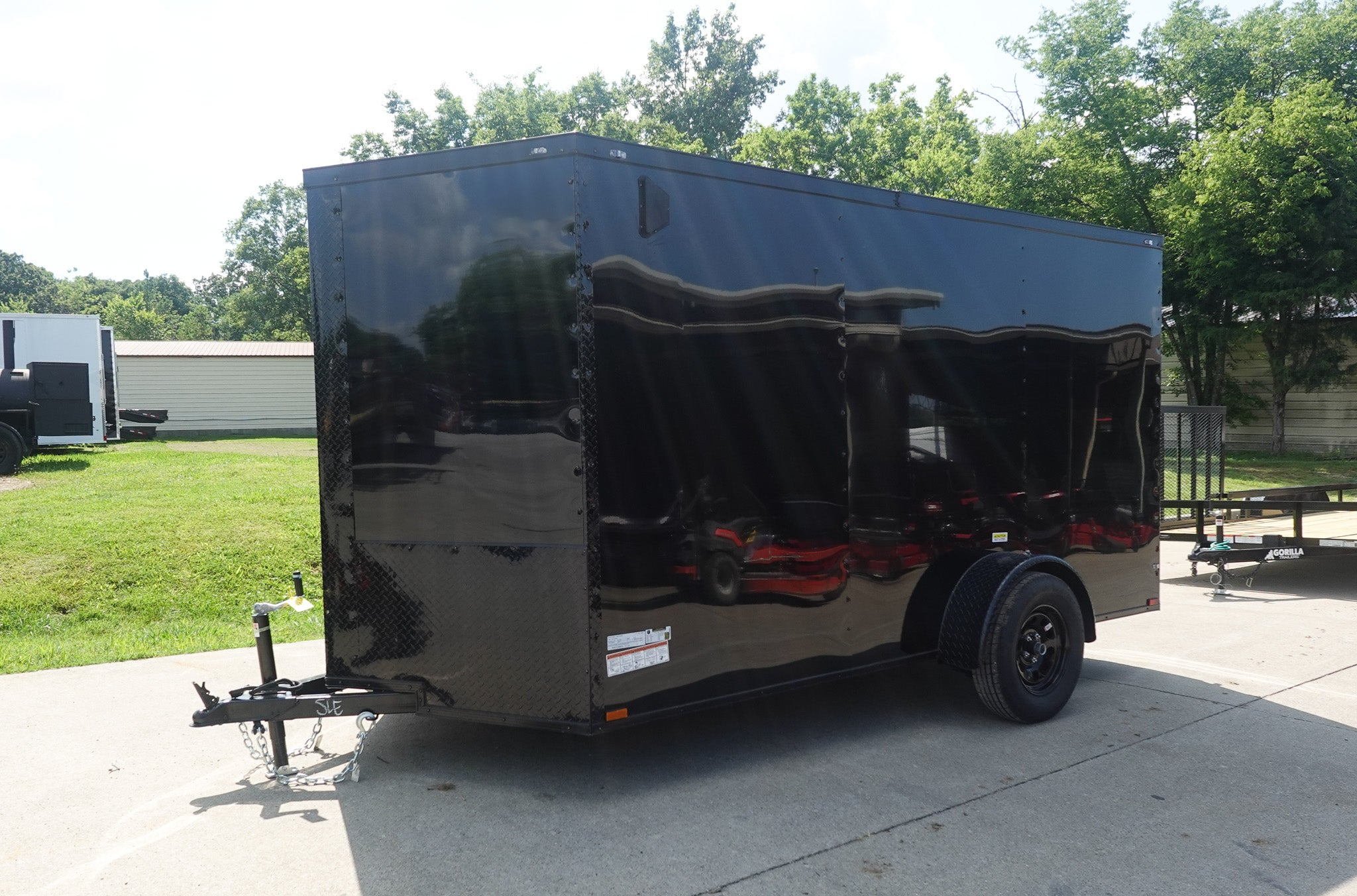 6×12 Enclosed Trailer Black V-Nose Blackout Package 3,500lb Axle Storage - Image 3