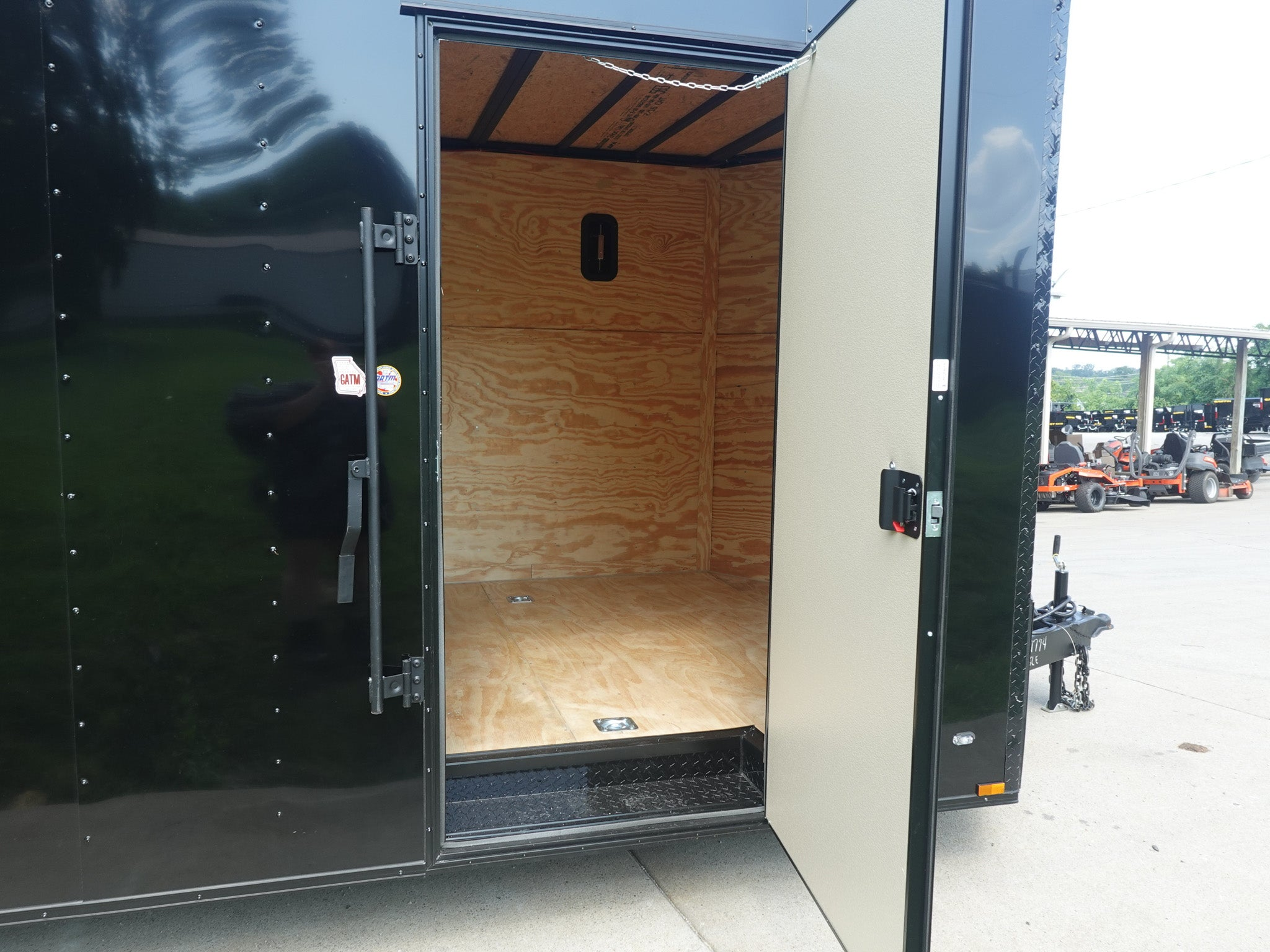 8.5×24 V-Nose Enclosed Trailer (2) 7000LB Axles with Wench Lift 14K GVWR - Image 14