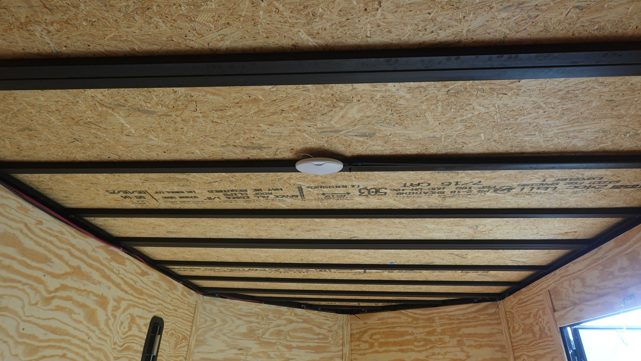 8.5×24 V-Nose Enclosed Trailer (2) 7000LB Axles with Wench Lift 14K GVWR - Image 25