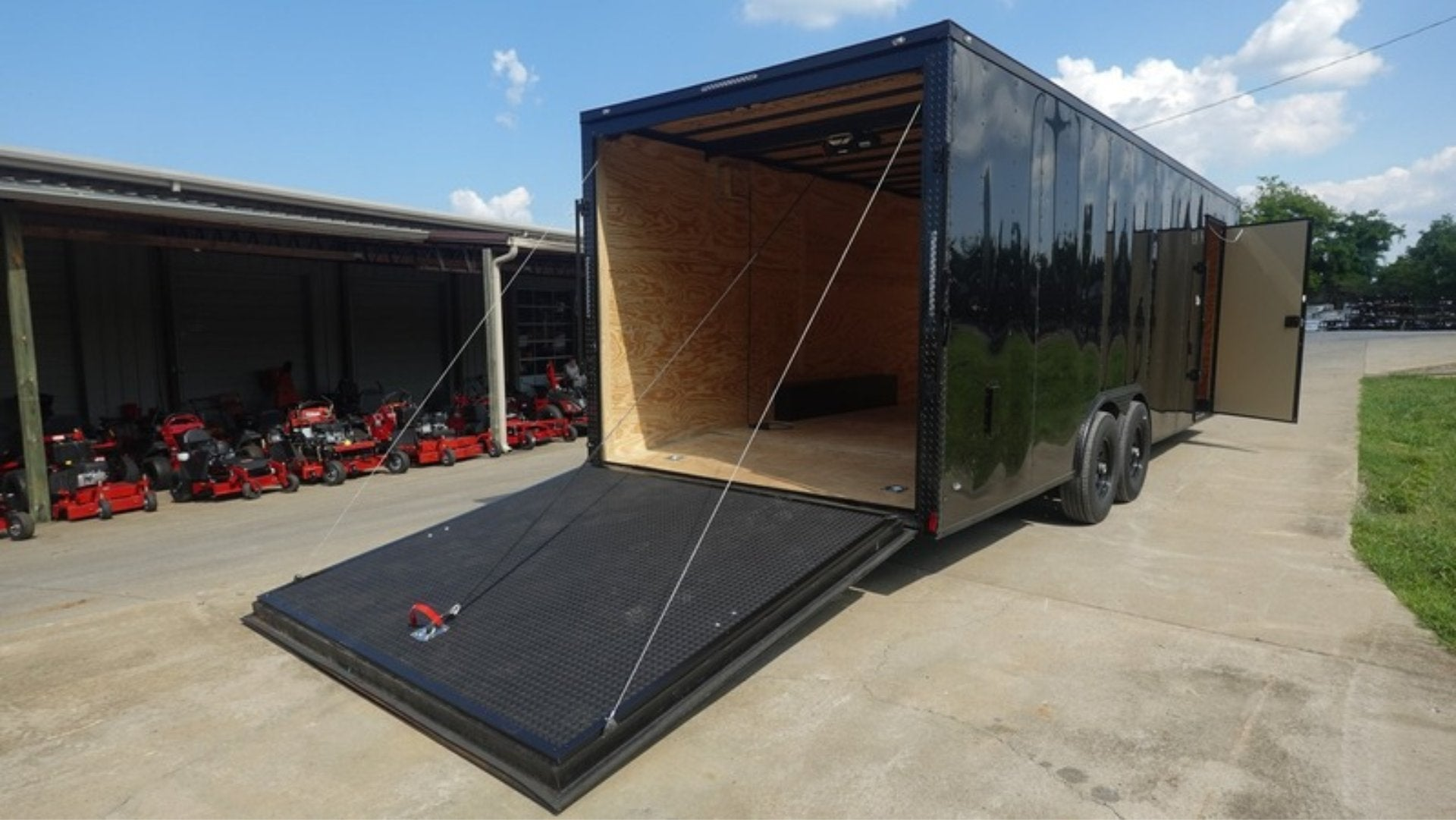 8.5×24 V-Nose Enclosed Trailer (2) 7000LB Axles with Wench Lift 14K GVWR - Image 11